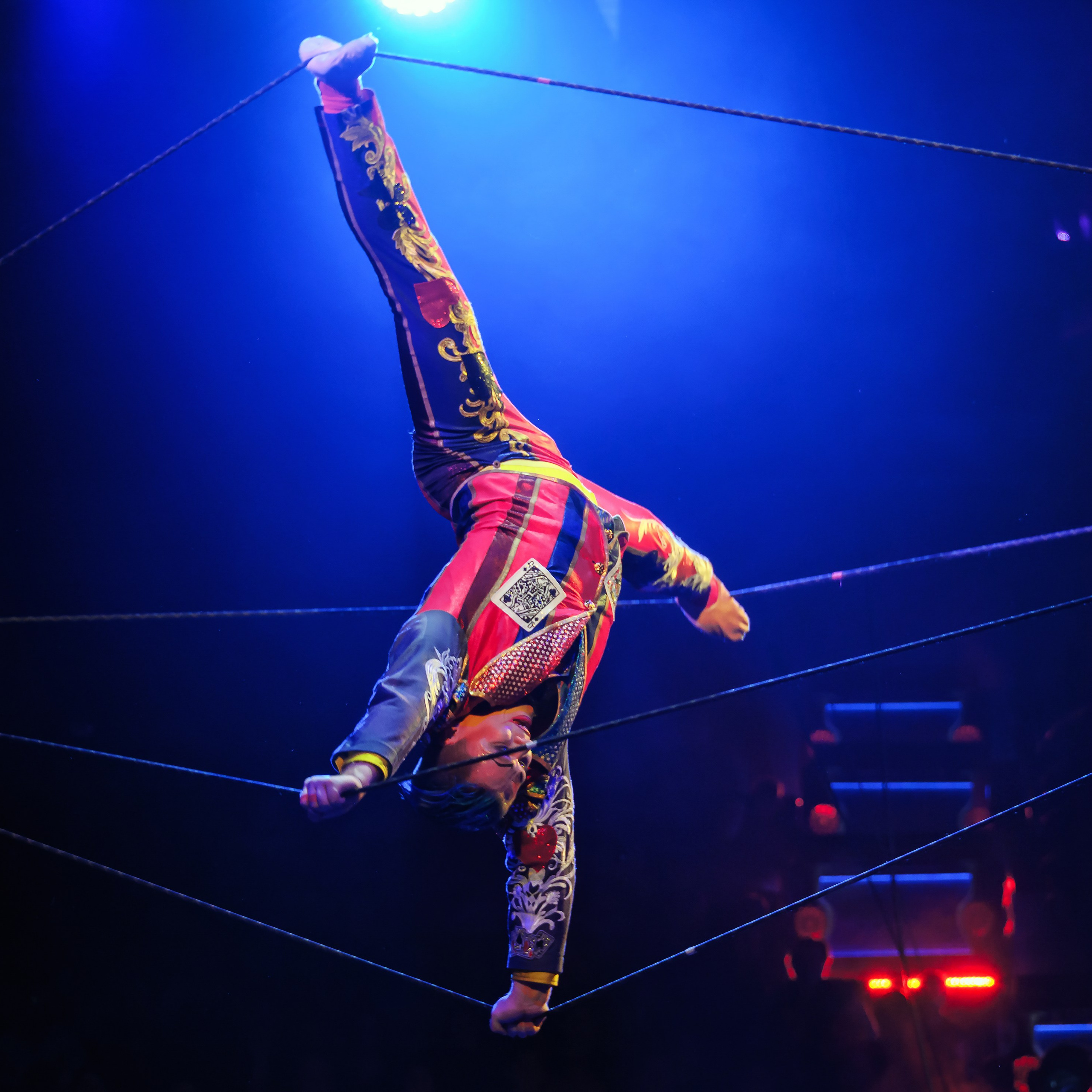 Песчаная сказка Гии Эрадзе — волшебное шоу 🎪, которое должен увидеть каждый, кто ценит красоту🌹, талант 🎭 и умение мечтать 💫. Цирковой фотограф Андрей Пухов (Jazz)