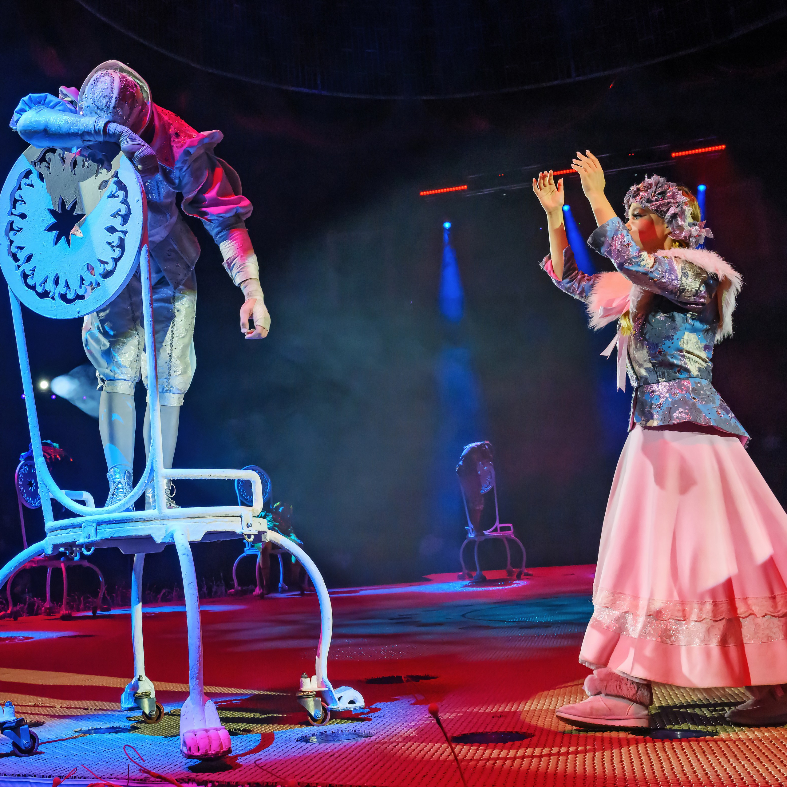 «13 месяцев. Шоу ледяных фонтанов»❄💙. Фотограф Андрей Пухов (Jazz)