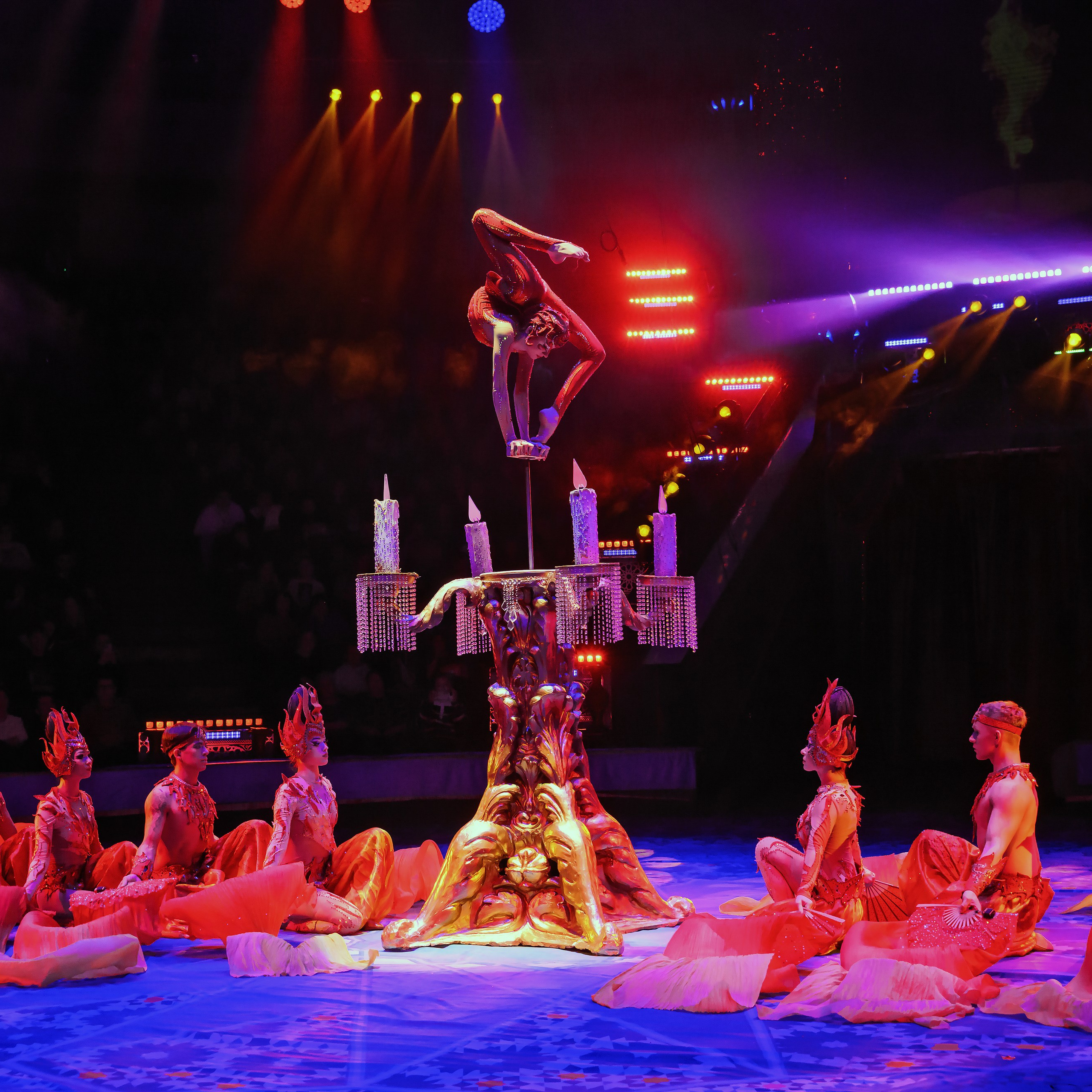 Песчаная сказка Гии Эрадзе — волшебное шоу 🎪, которое должен увидеть каждый, кто ценит красоту🌹, талант 🎭 и умение мечтать 💫. Цирковой фотограф Андрей Пухов (Jazz)