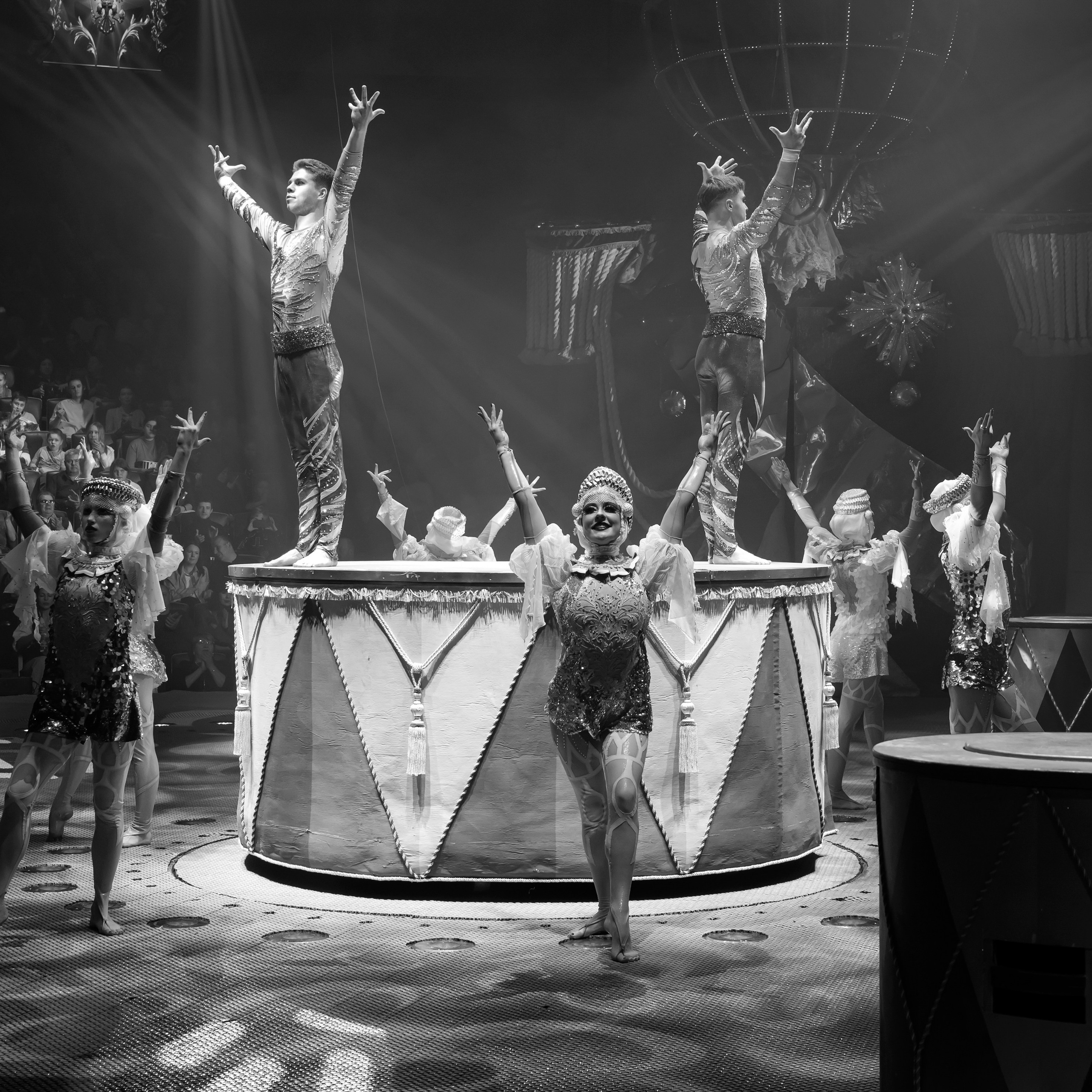 Шоу фонтанов «Принц цирка» 🎪 09.11.2024. Фотограф Андрей Пухов (Jazz)