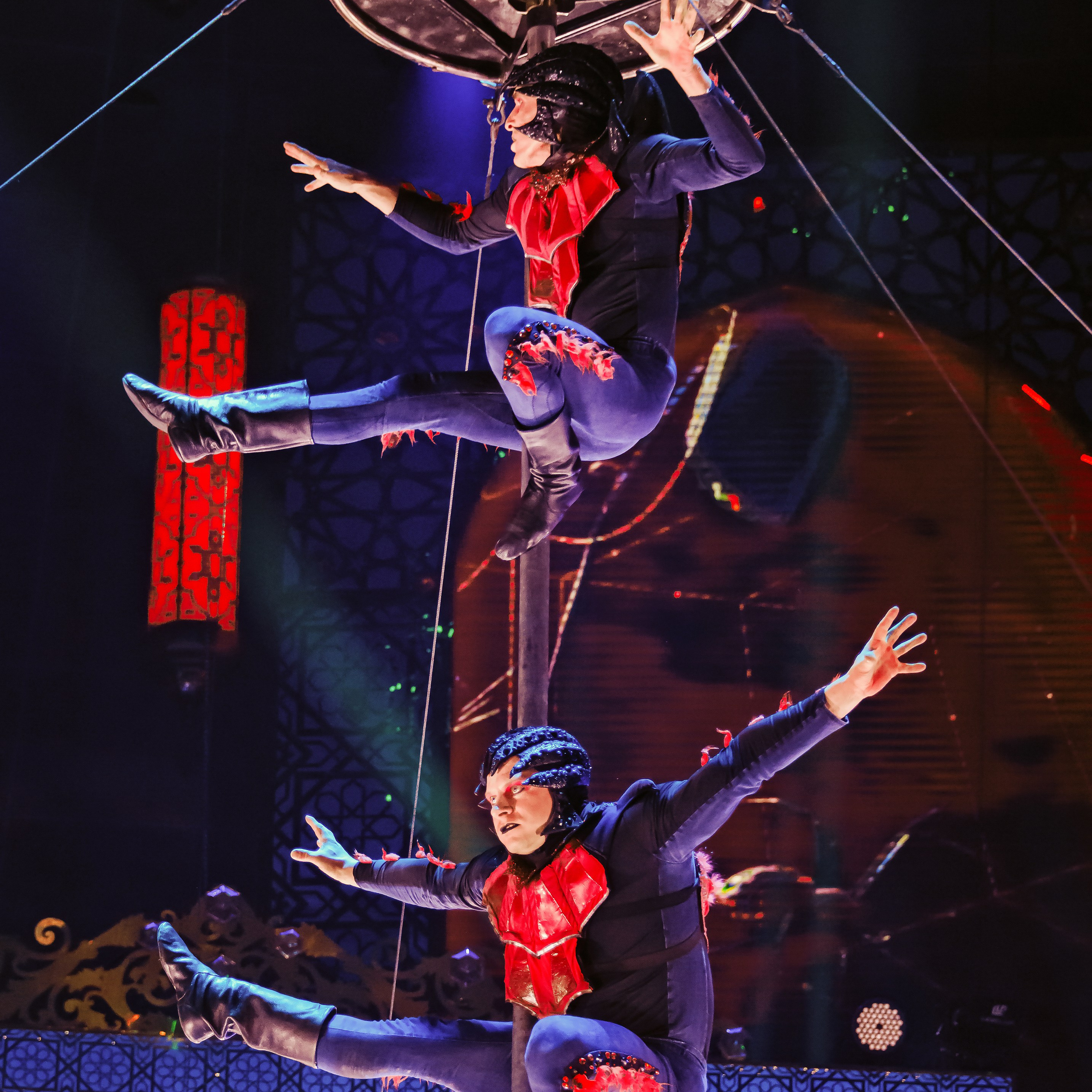 Песчаная сказка Гии Эрадзе — волшебное шоу 🎪, которое должен увидеть каждый, кто ценит красоту🌹, талант 🎭 и умение мечтать 💫. Цирковой фотограф Андрей Пухов (Jazz)