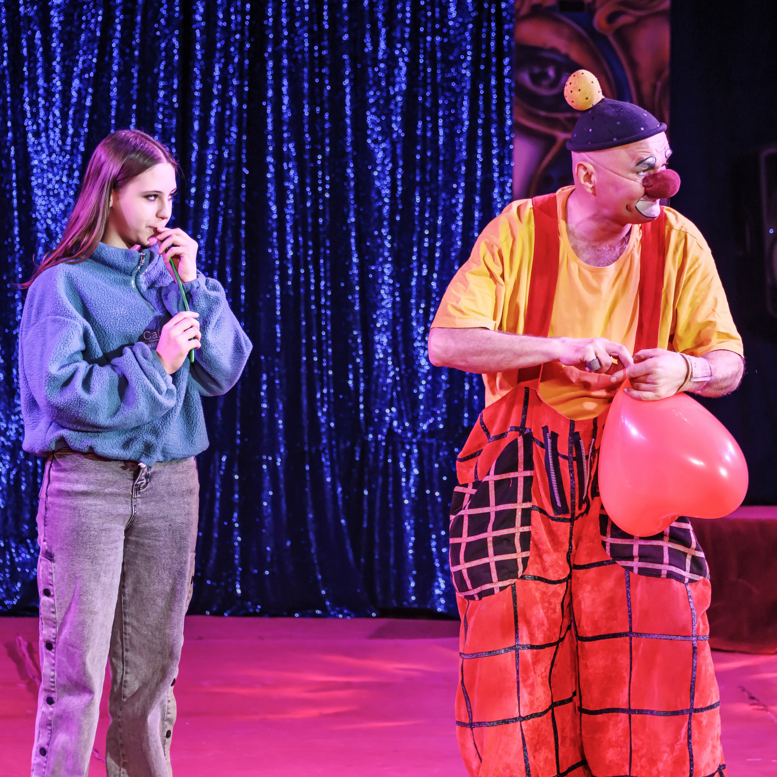 Международный цирк"HAPPY CIRCUS». Фотограф Андрей Пухов (Jazz)