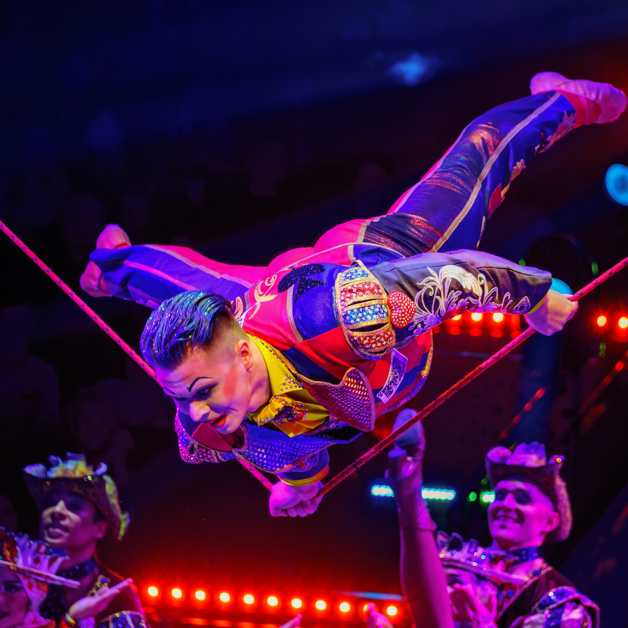 Песчаная сказка Гии Эрадзе — волшебное шоу 🎪, которое должен увидеть каждый, кто ценит красоту🌹, талант 🎭 и умение мечтать 💫. Цирковой фотограф Андрей Пухов (Jazz)