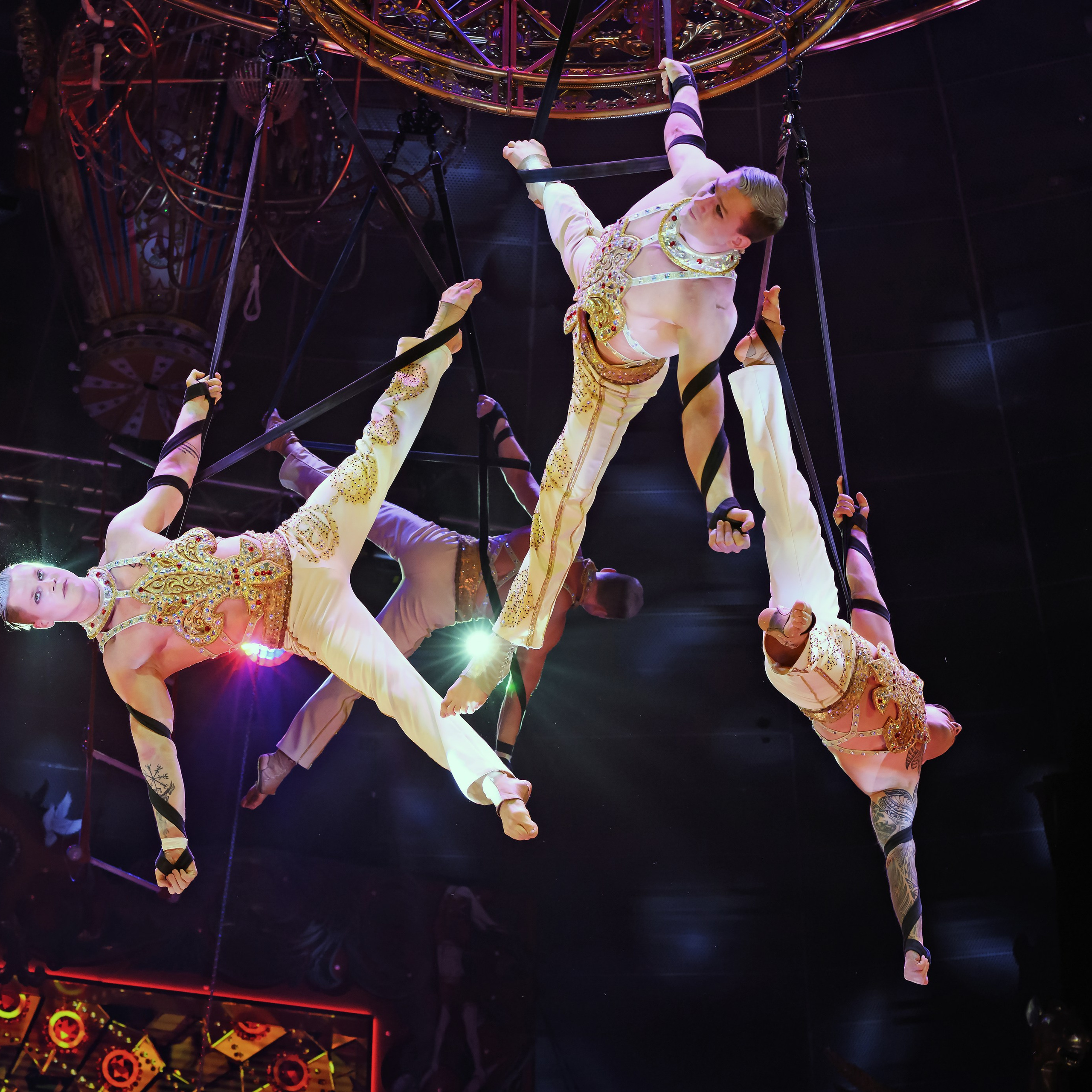 Шоу «Королевский цирк». Фотограф Андрей Пухов (Jazz)