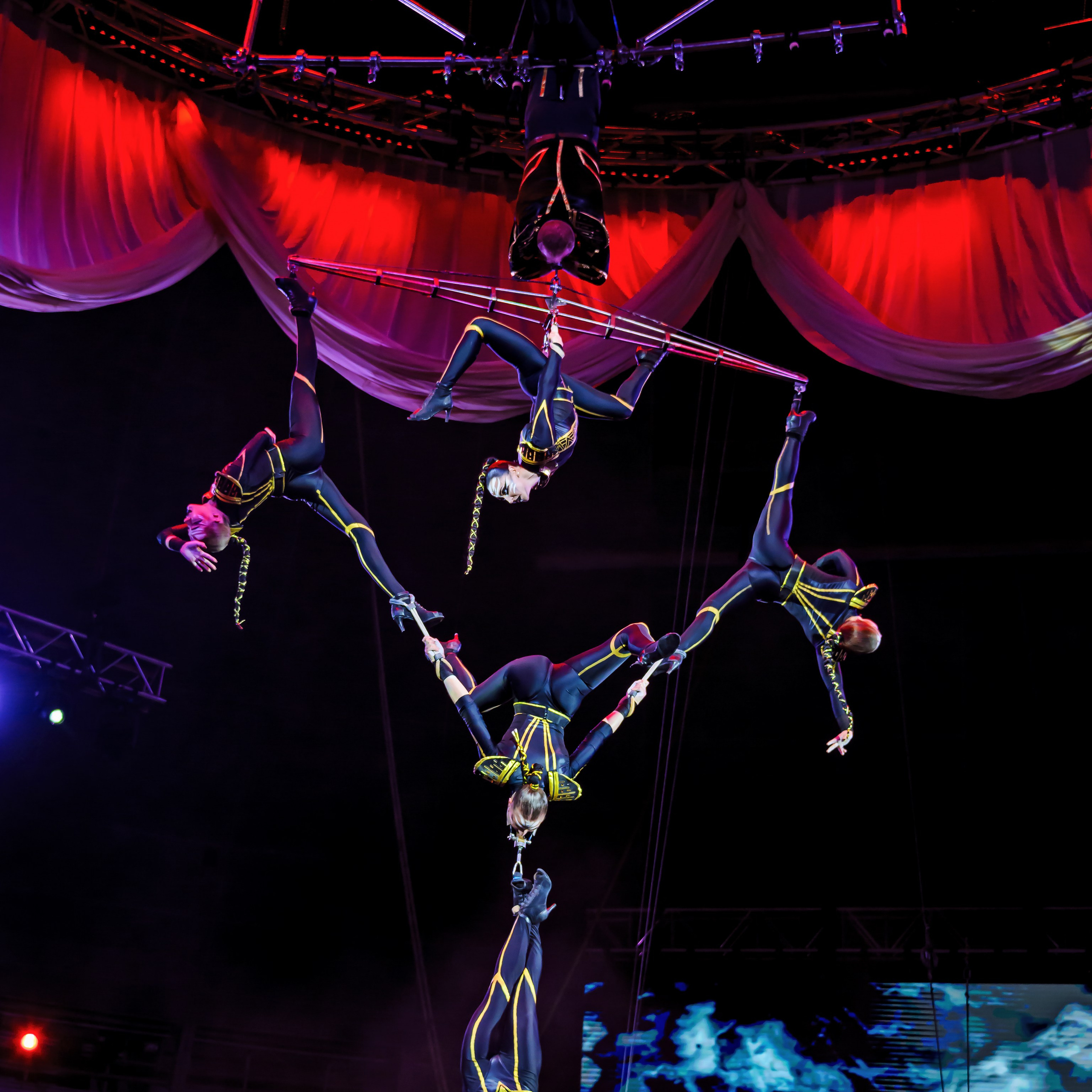 🎪 «Цирк на воде💦 🏰Царство фонтанов**»✨🌊🎭. Фотограф Андрей Пухов (Jazz)