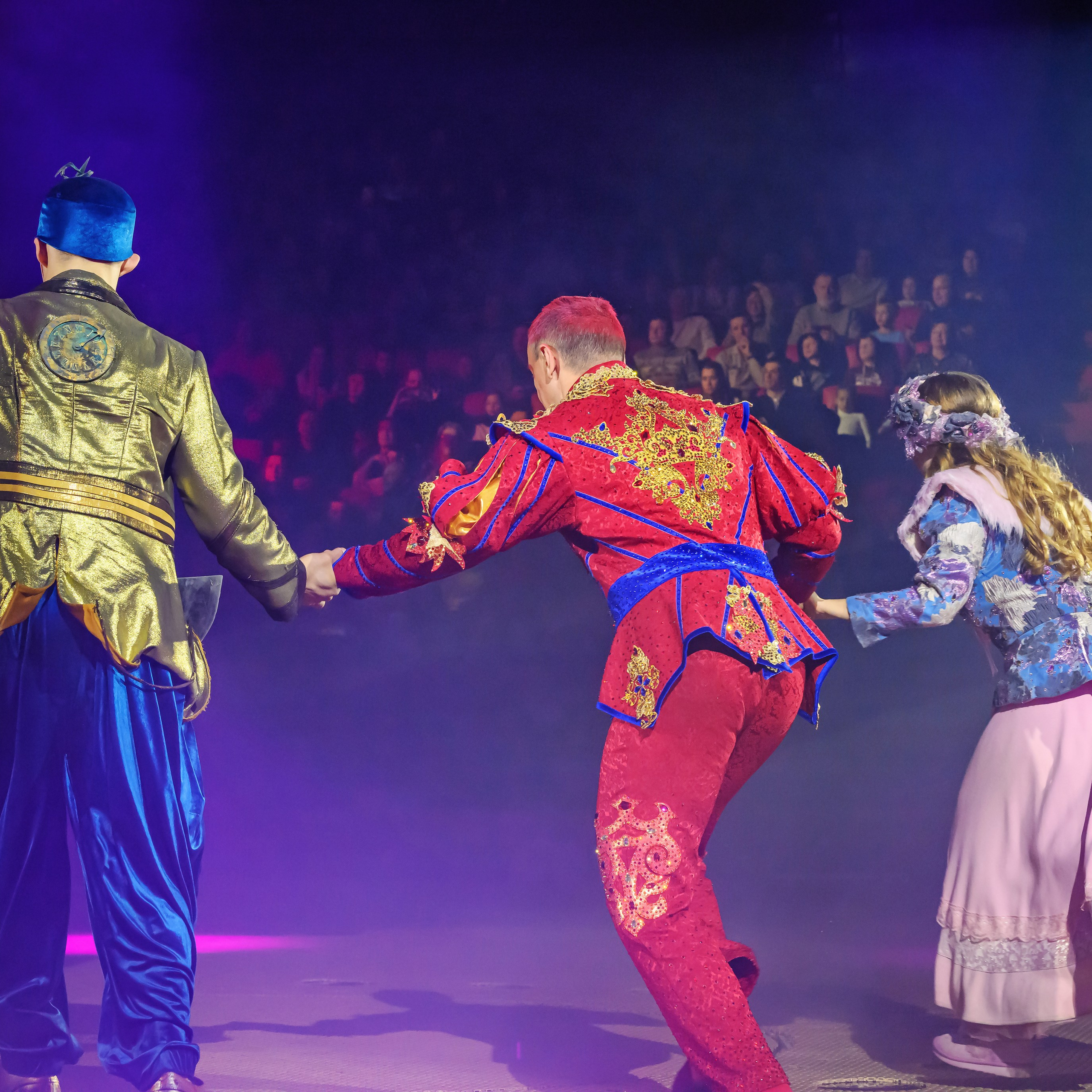 «13 месяцев. Шоу ледяных фонтанов»❄💙. Фотограф Андрей Пухов (Jazz)