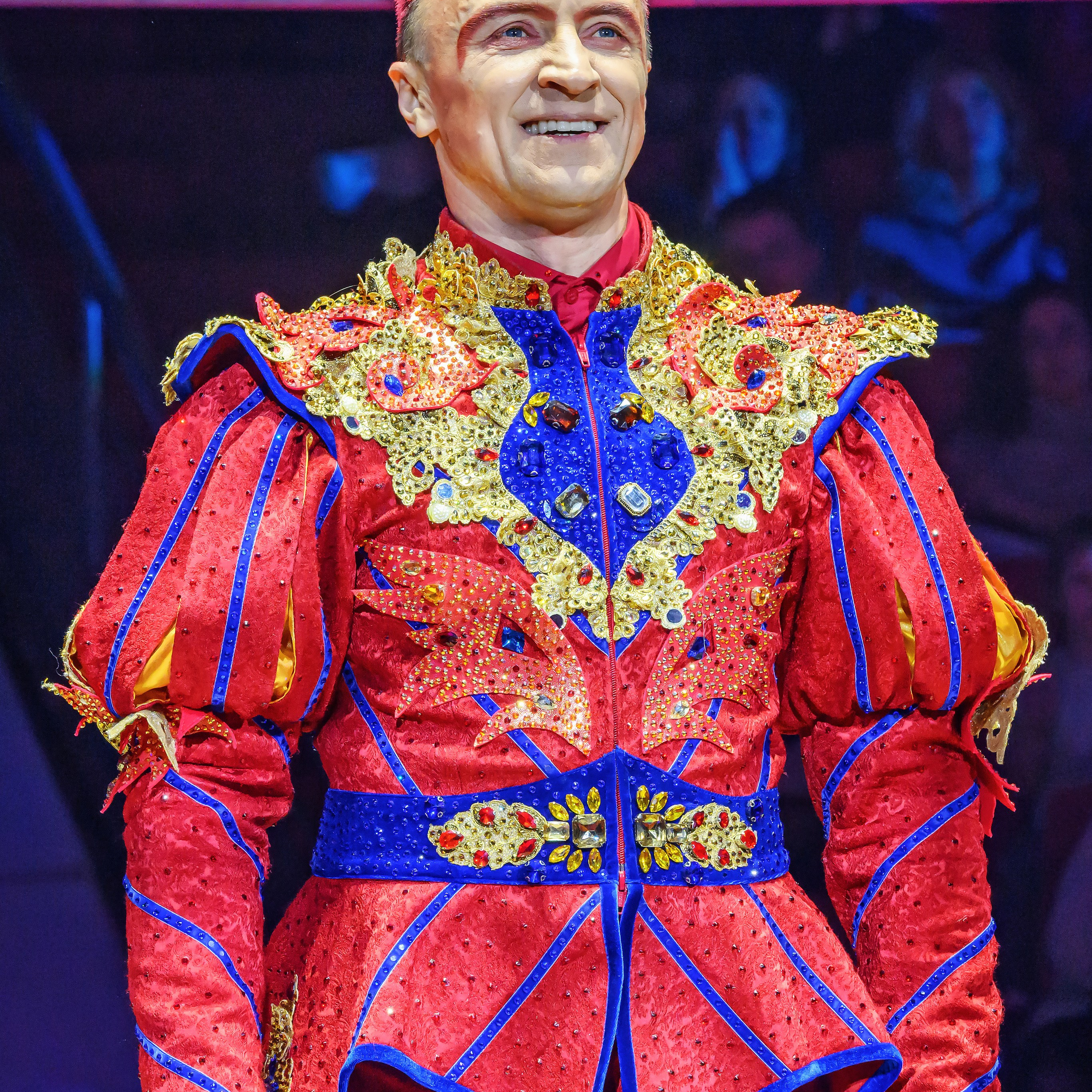 «13 месяцев. Шоу ледяных фонтанов»❄💙. Фотограф Андрей Пухов (Jazz)