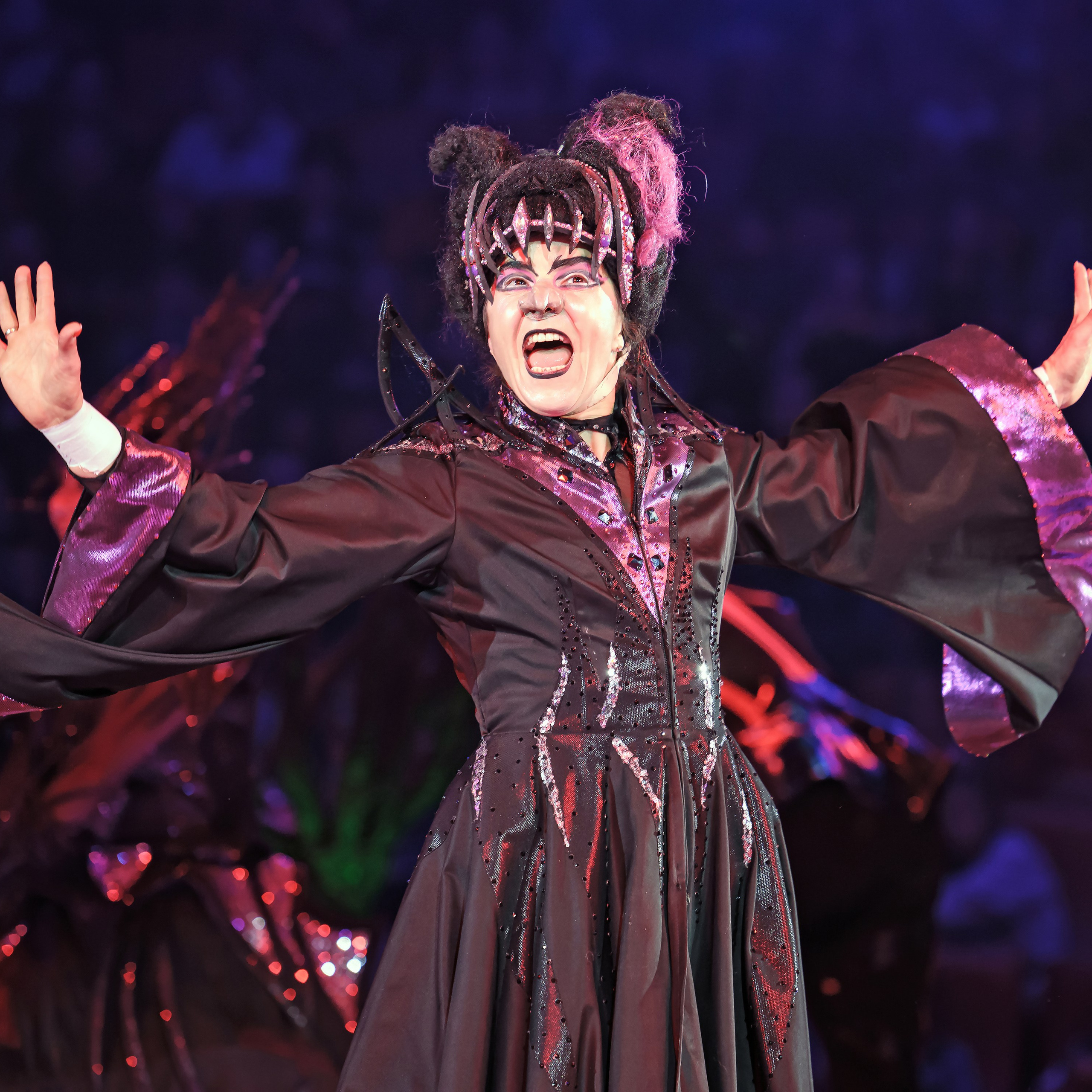 «13 месяцев. Шоу ледяных фонтанов»❄💙. Фотограф Андрей Пухов (Jazz)