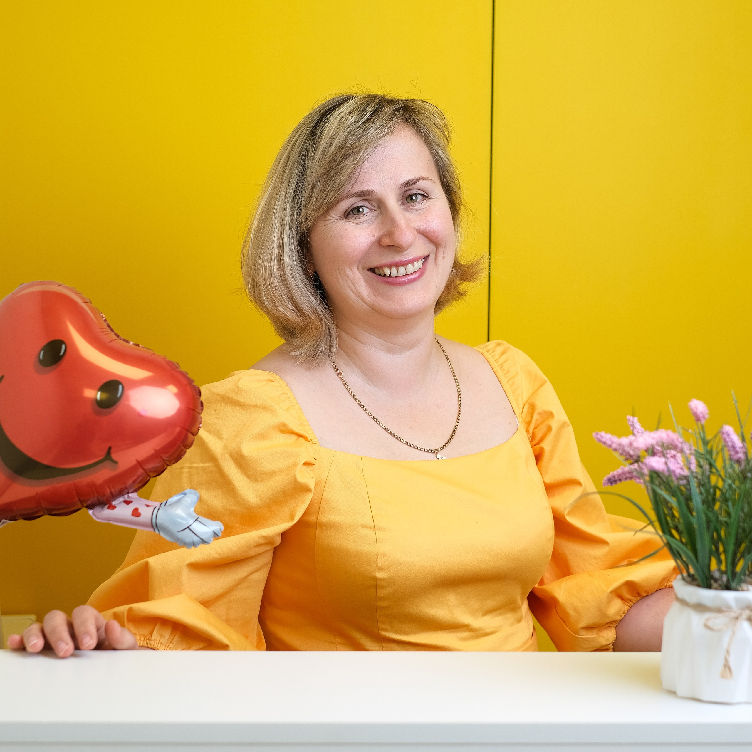 Портретная фотосъемка сотрудников. Корпоративная фотосессия сотрудников. Офисная фотосессия для сотрудников. Интерьерный фотограф, фотограф недвижимости. Фотосъемка недвижимости в Москве и Московской области