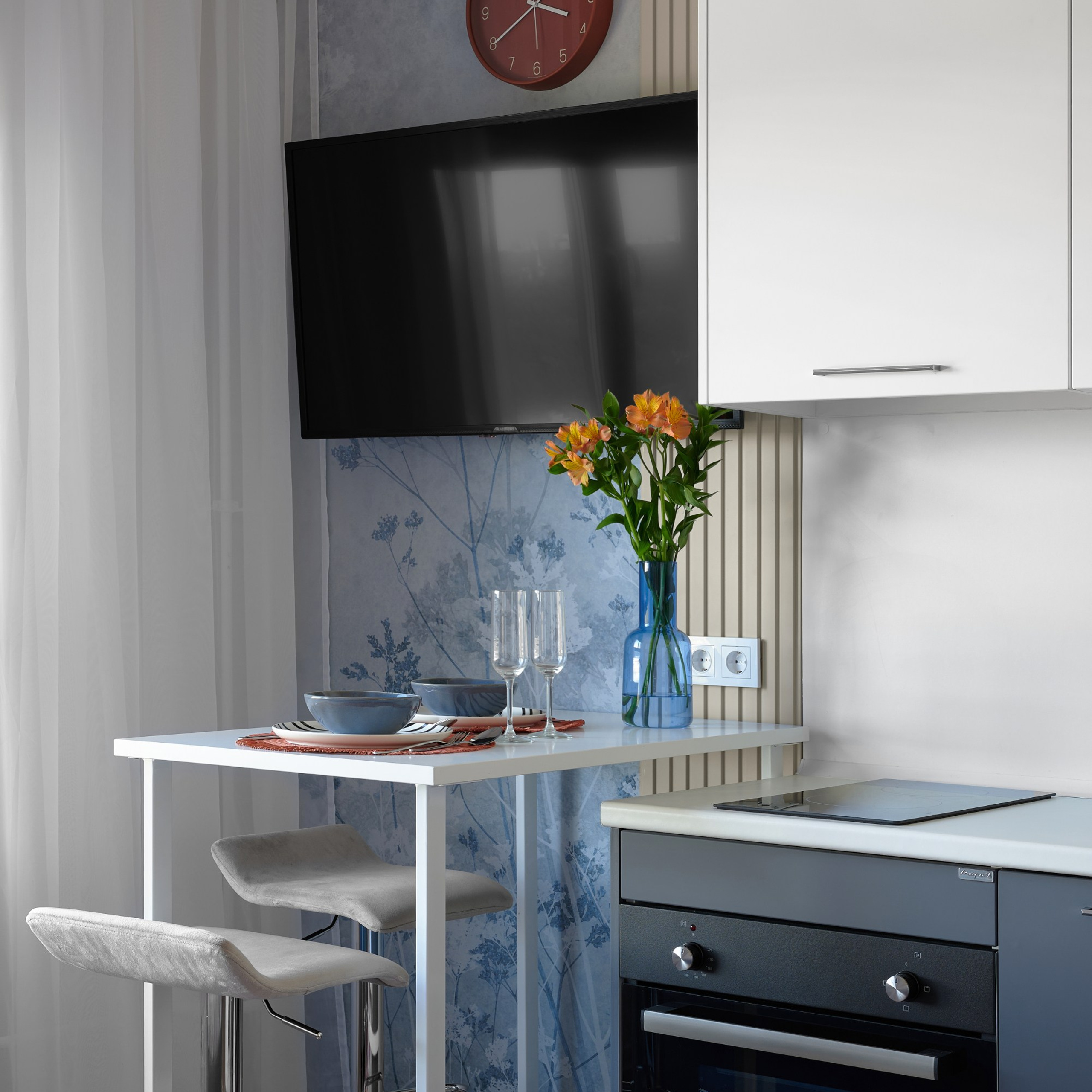 Смелость в деталях: показать всё что ярко