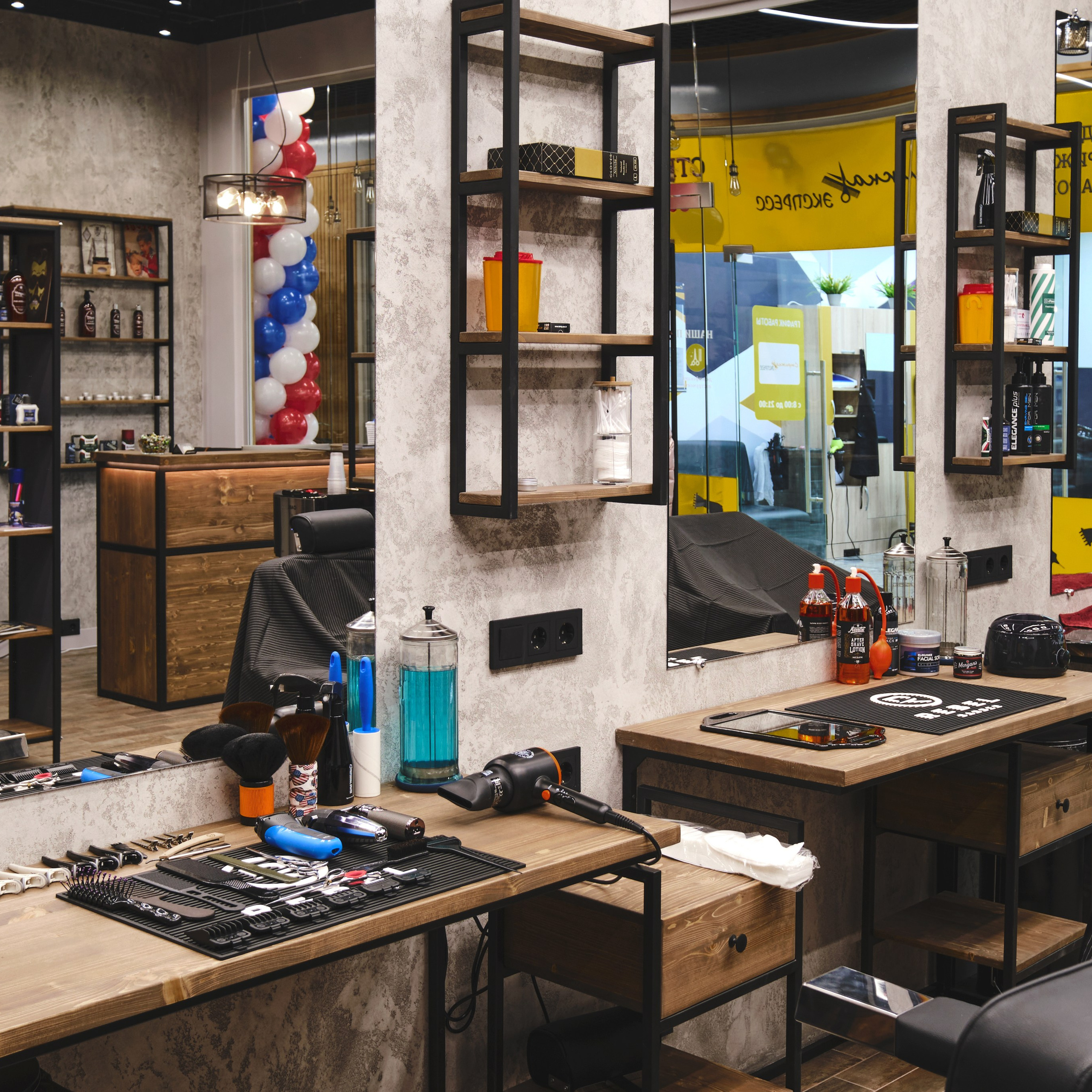 Фотосъемка интерьеров офисов, медицинских центров и клиник, учебных центров и салонов красоты, баров и ресторанов и прочей недвижимости. Интерьерный фотограф, фотограф недвижимости. Фотосъемка недвижимости в Москве и Московской области