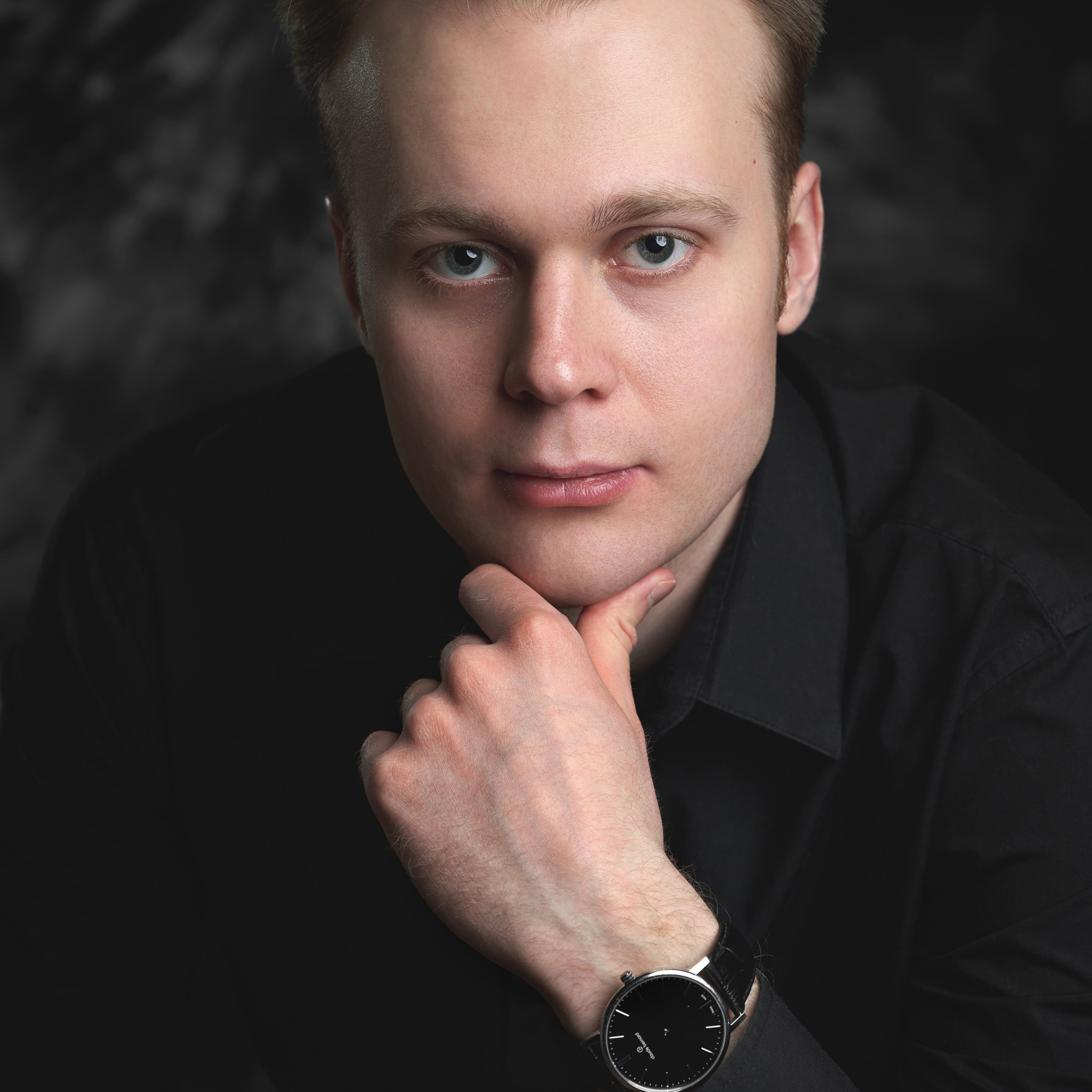 Портретная фотосъемка сотрудников. Корпоративная и офисная фотосессия сотрудников