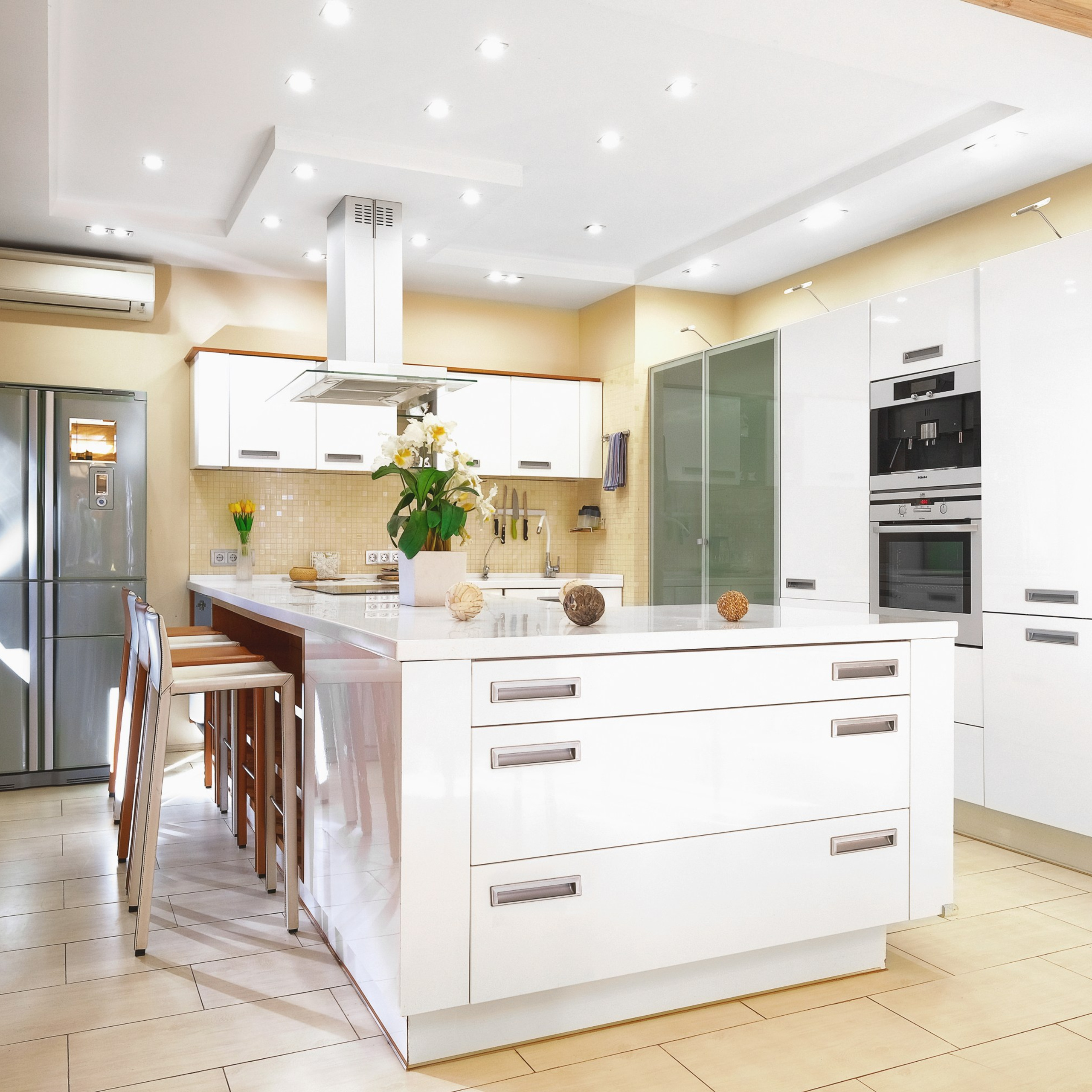 Интерьерный фотограф для фотосъемки загородных домов. Фотосъемка загородной недвижимости. Интерьерный фотограф, фотограф недвижимости. Фотосъемка недвижимости в Москве и Московской области