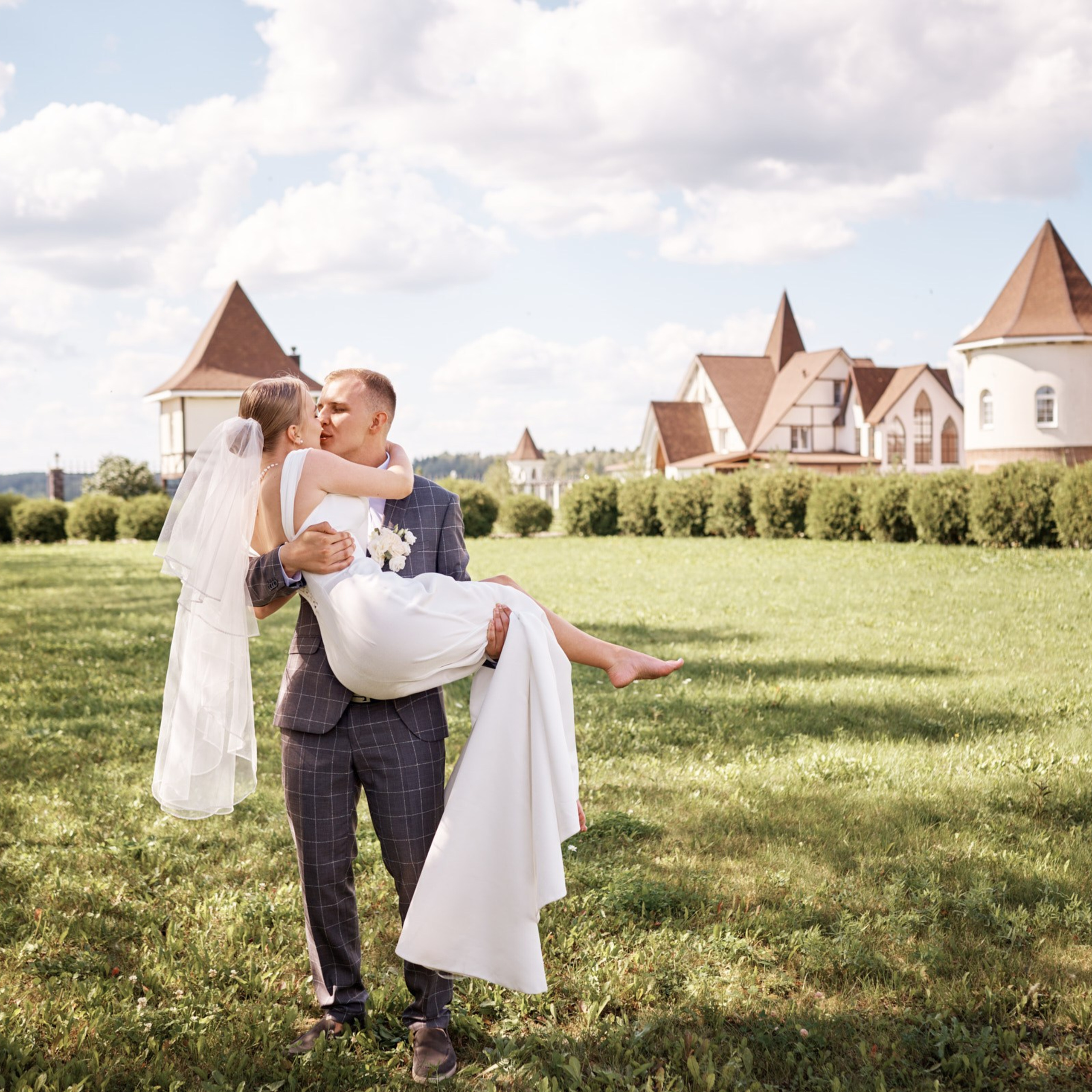 Локации для свадебной прогулки. Свадебный фотограф, видеограф в Клину, Москве, Зеленограде, Калабушкин