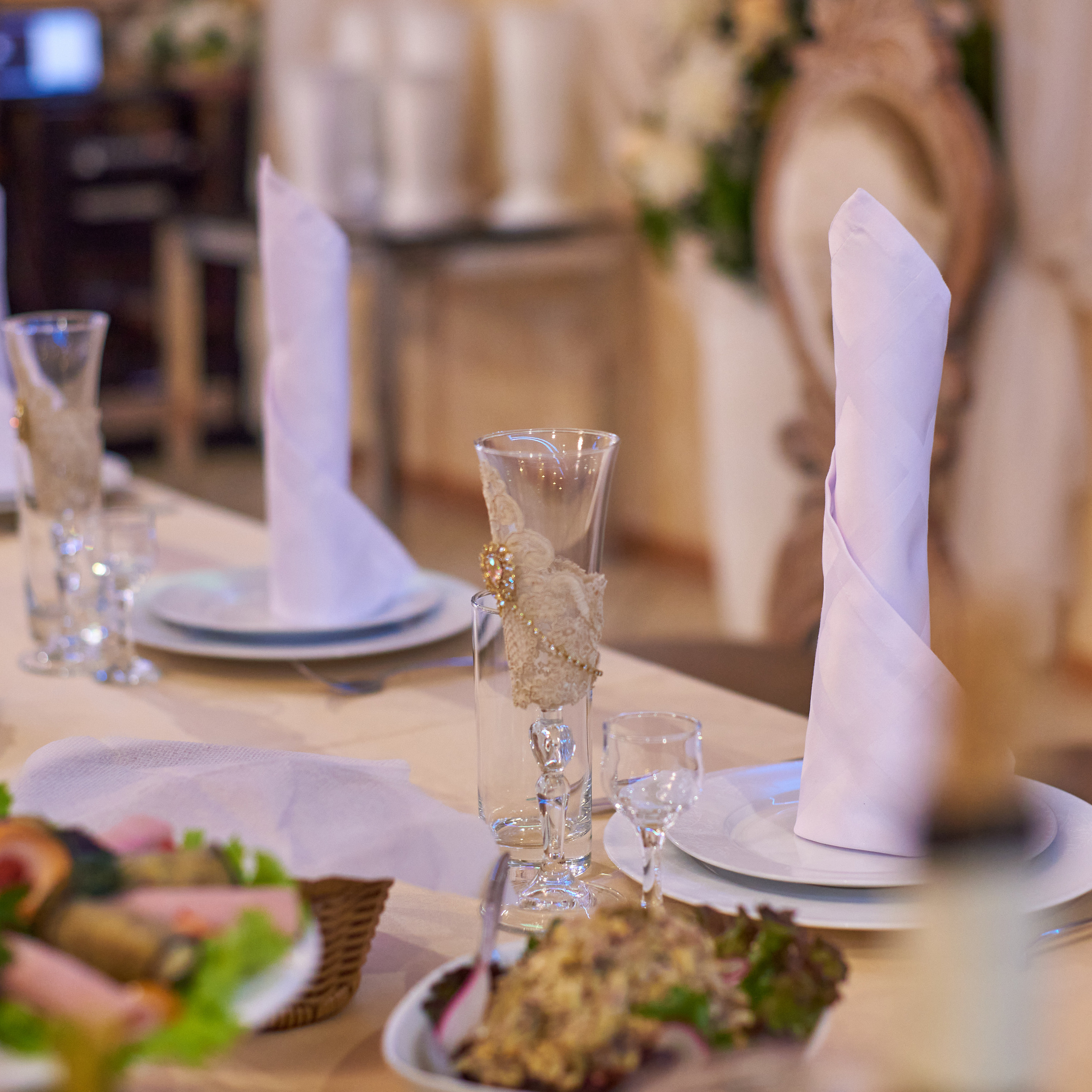 Рестораны для банкета. Свадебный фотограф, видеограф в Клину, Москве, Зеленограде, Калабушкин