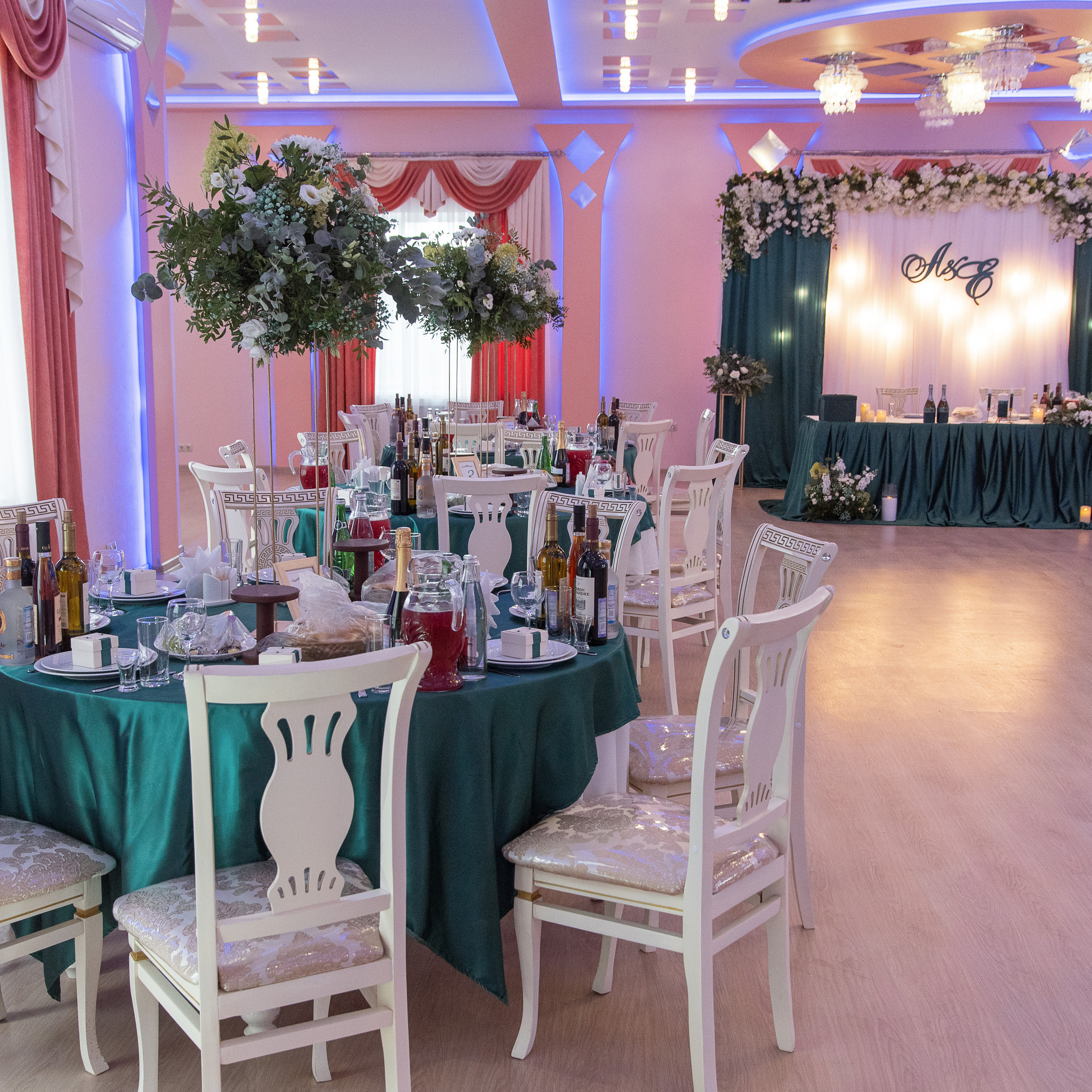 Рестораны для банкета. Свадебный фотограф, видеограф в Клину, Москве, Зеленограде, Калабушкин