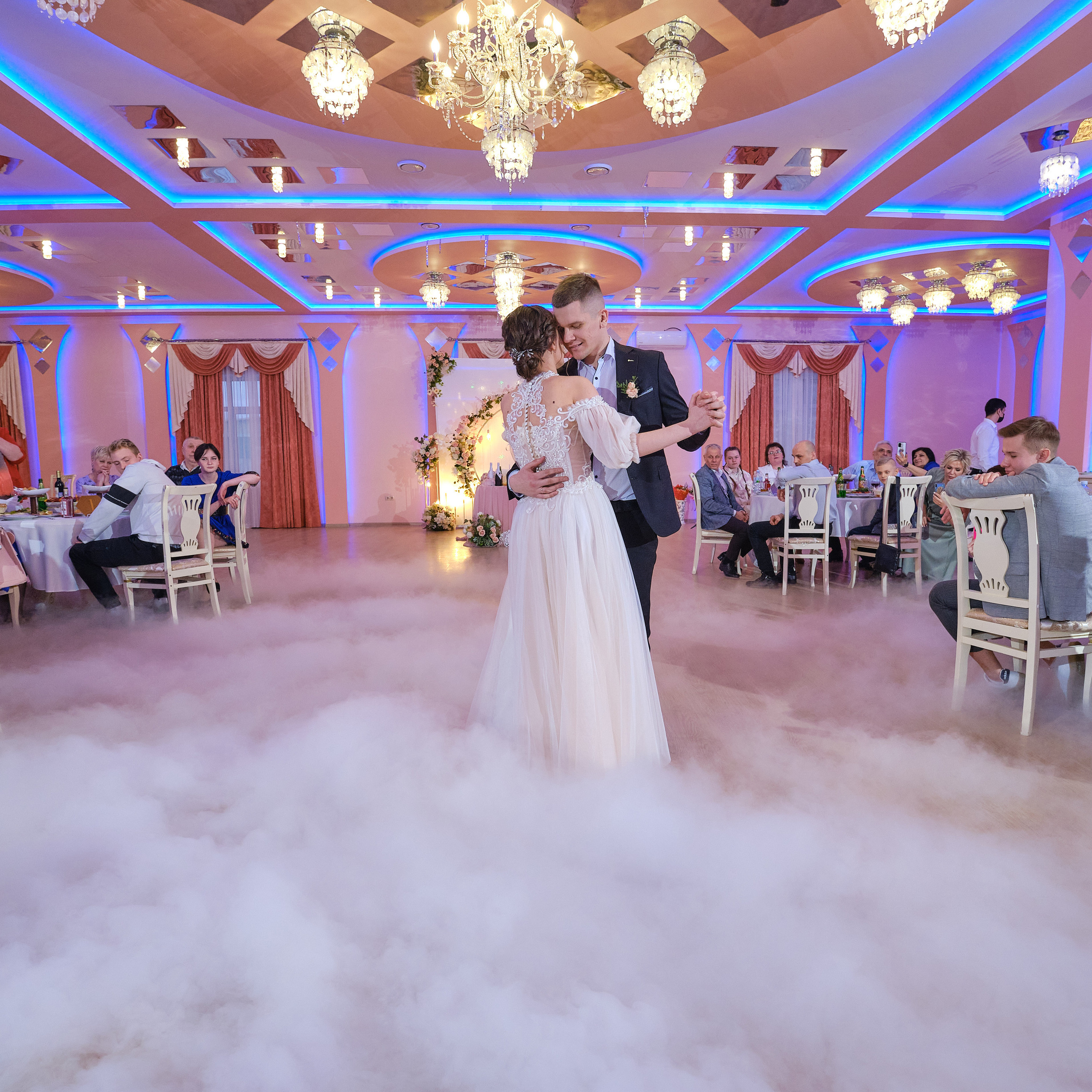 Рестораны для банкета. Свадебный фотограф, видеограф в Клину, Москве, Зеленограде, Калабушкин