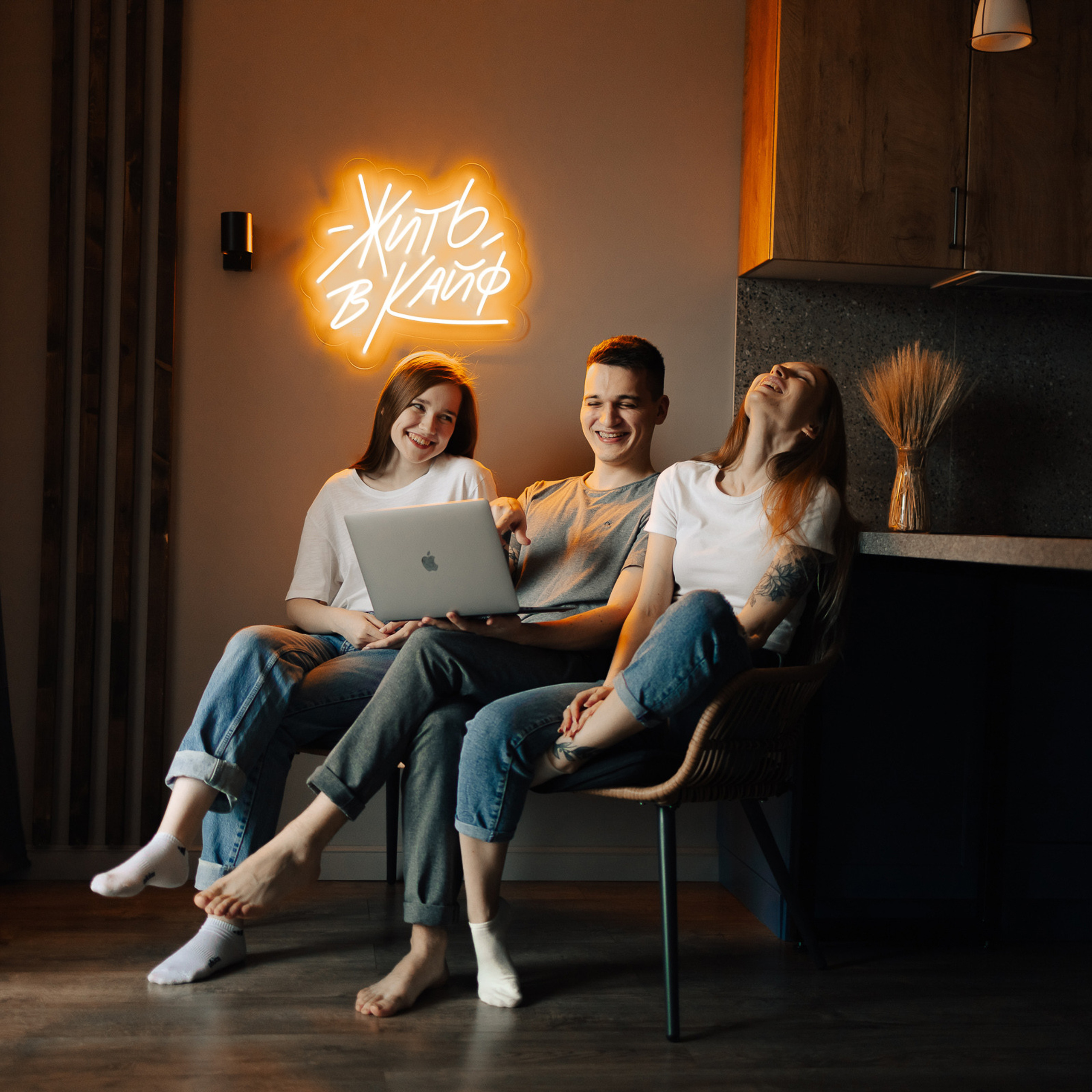 Ampereon — Неоновые вывески