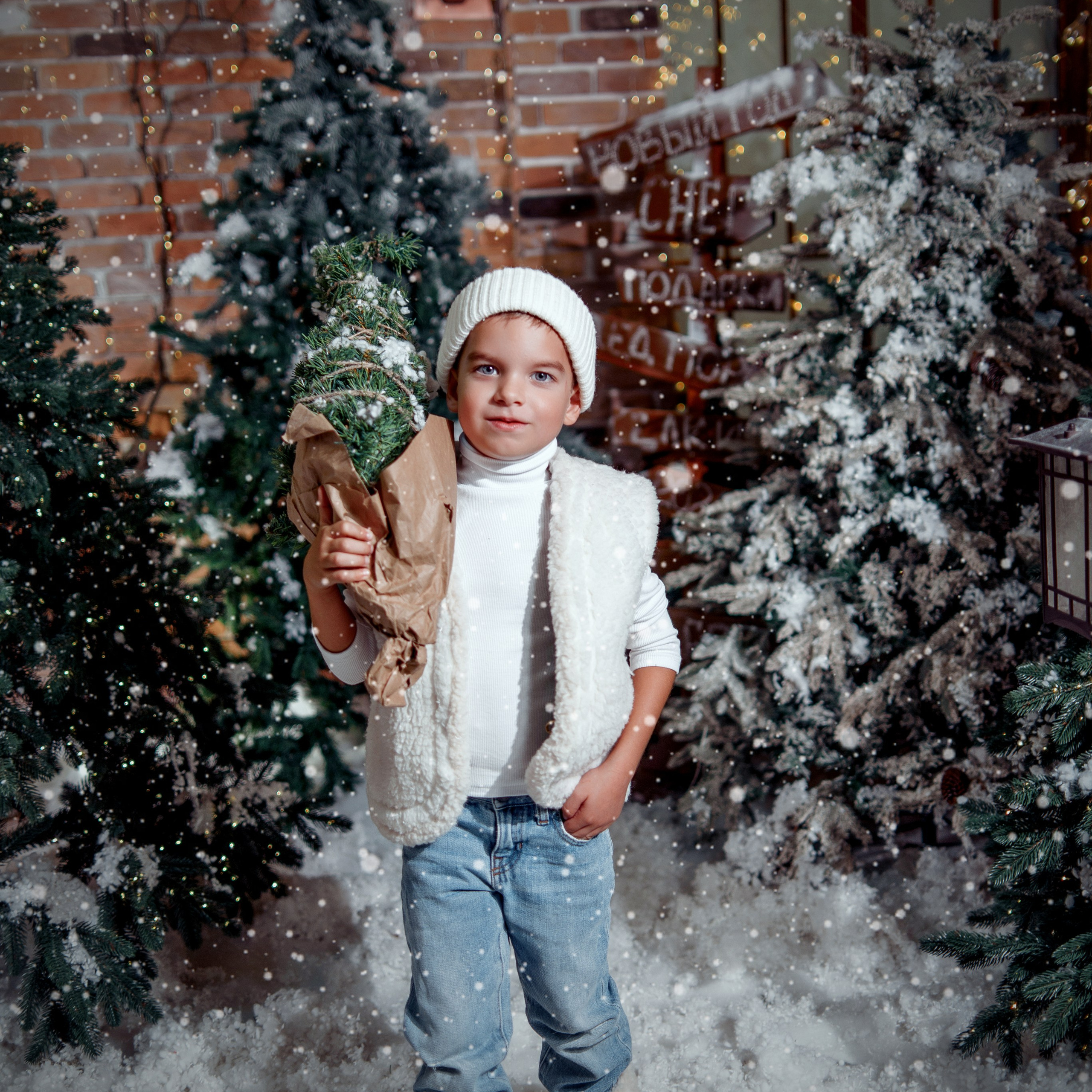 Новогодние съёмки сочи. Детский студийный фотограф Сочи