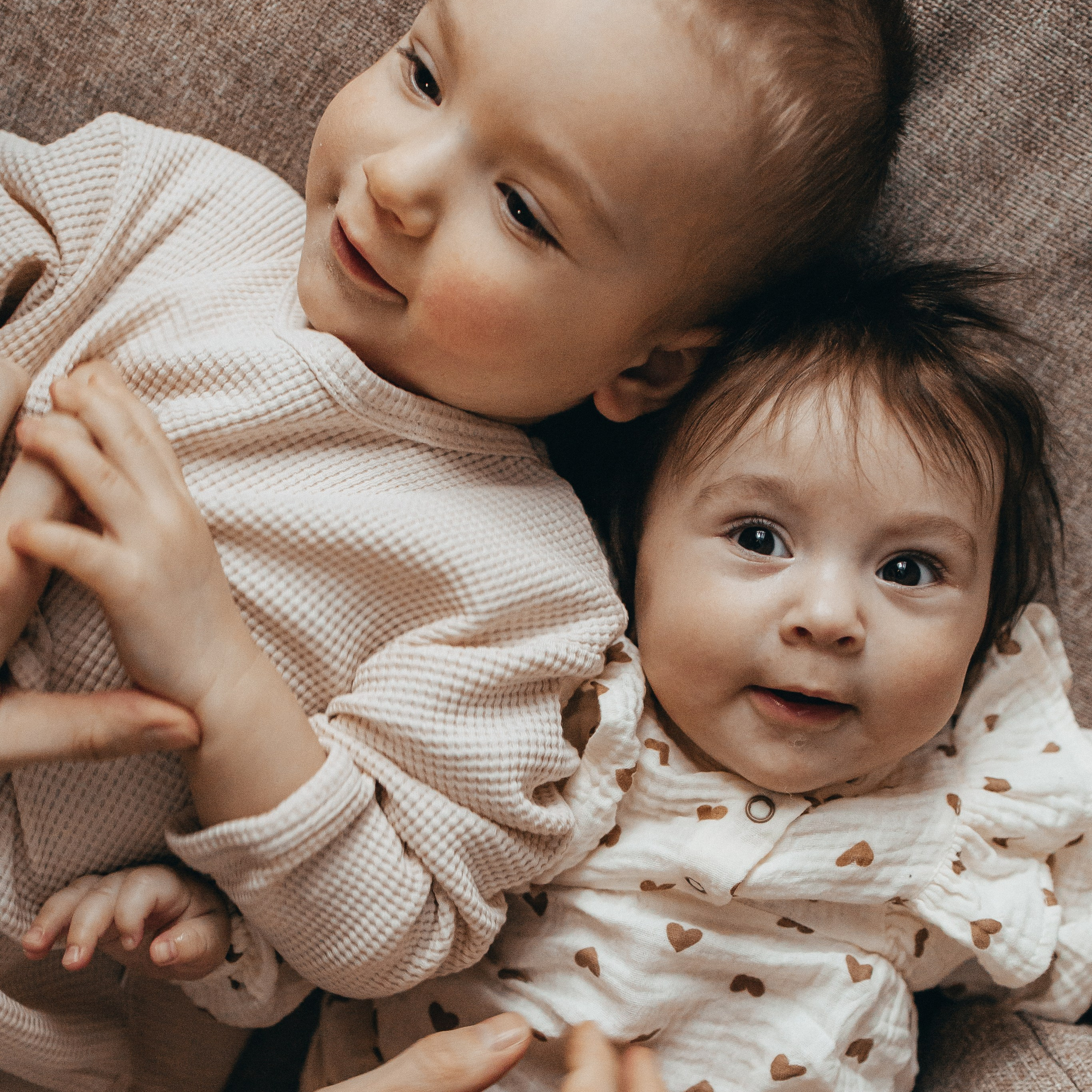 Домашняя фотосессия для семьи с детками