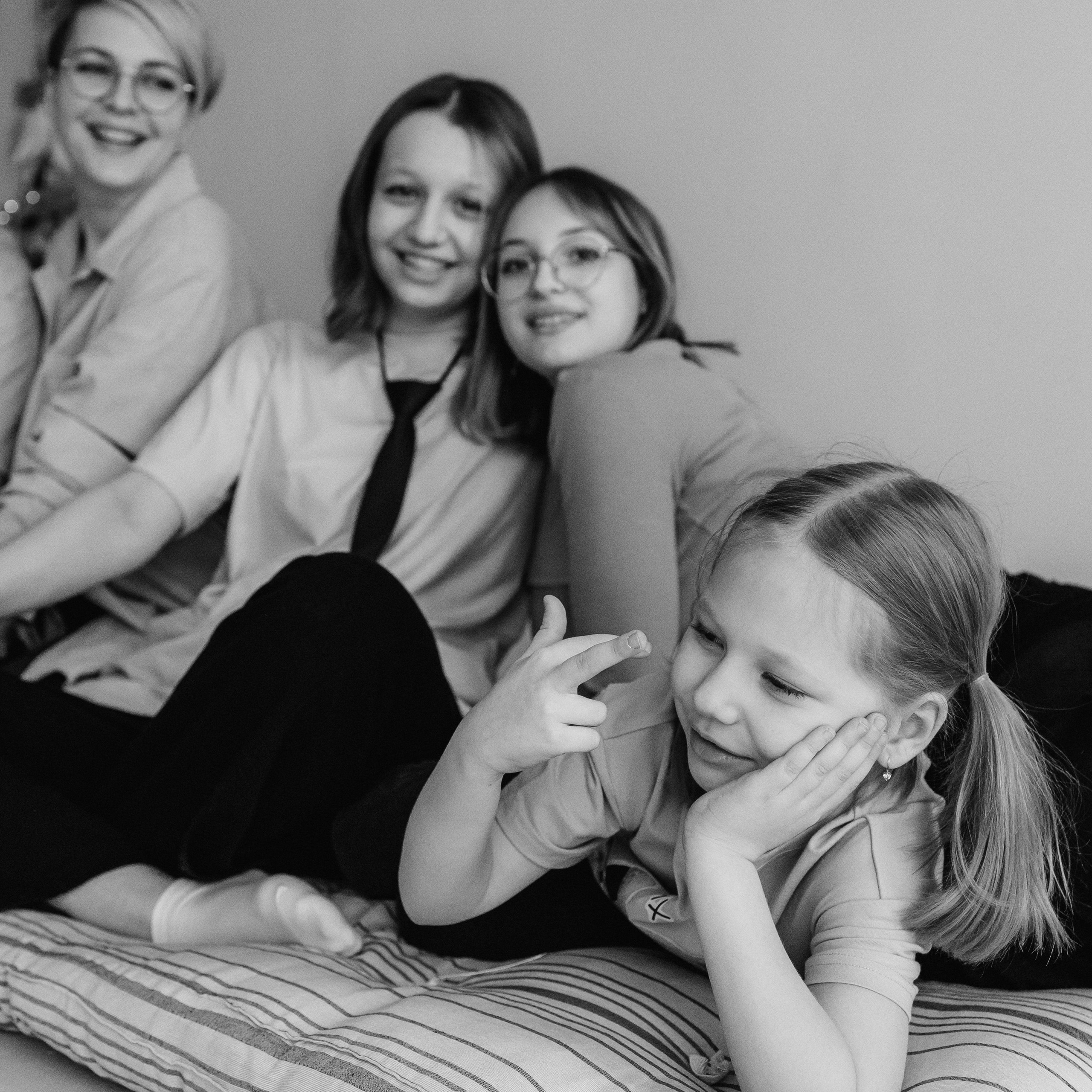 Фотосессия для многодетной семьи в студии