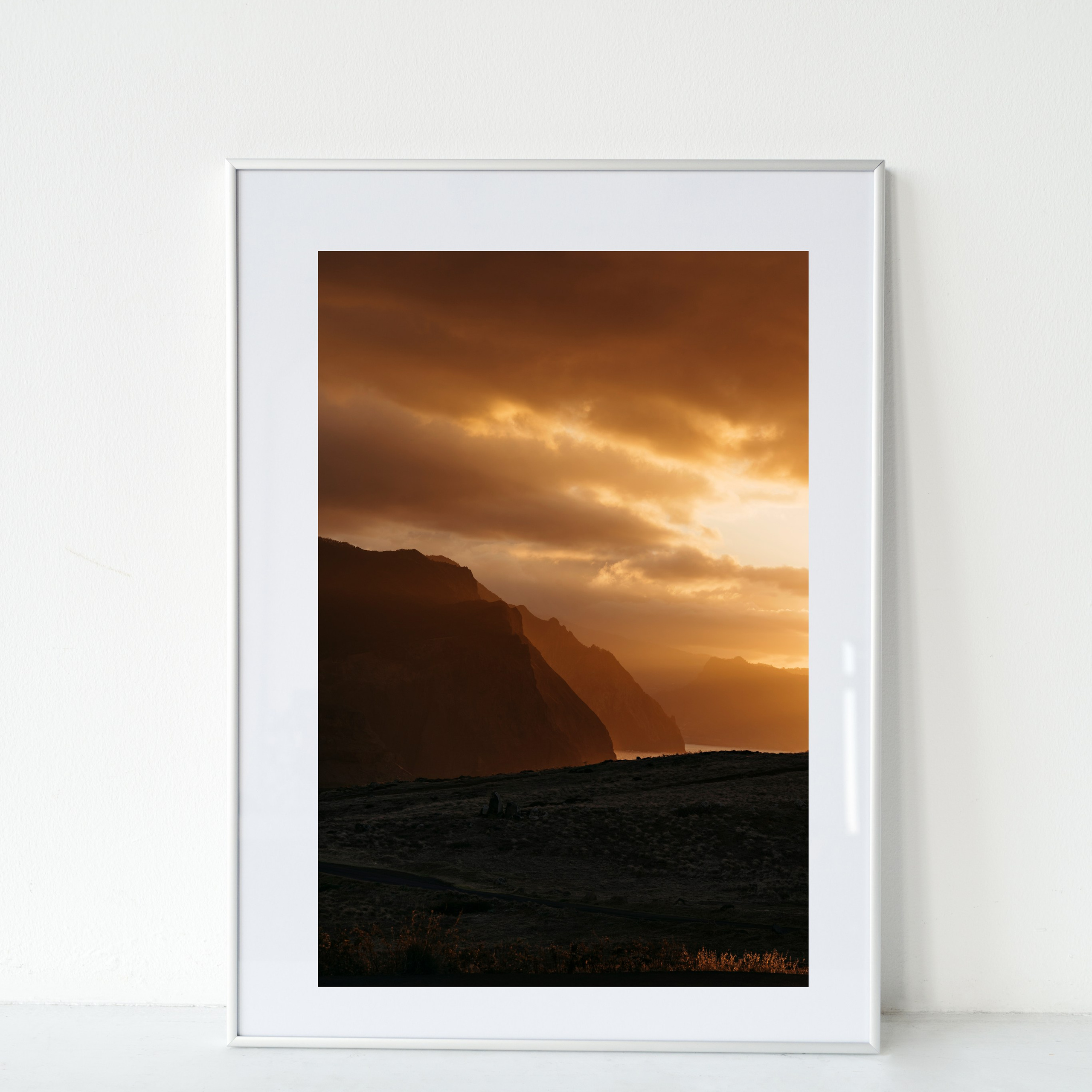 Закат на Мадейре. Постер с оформлением. ИНфото. Авторские фотографии для интерьеров