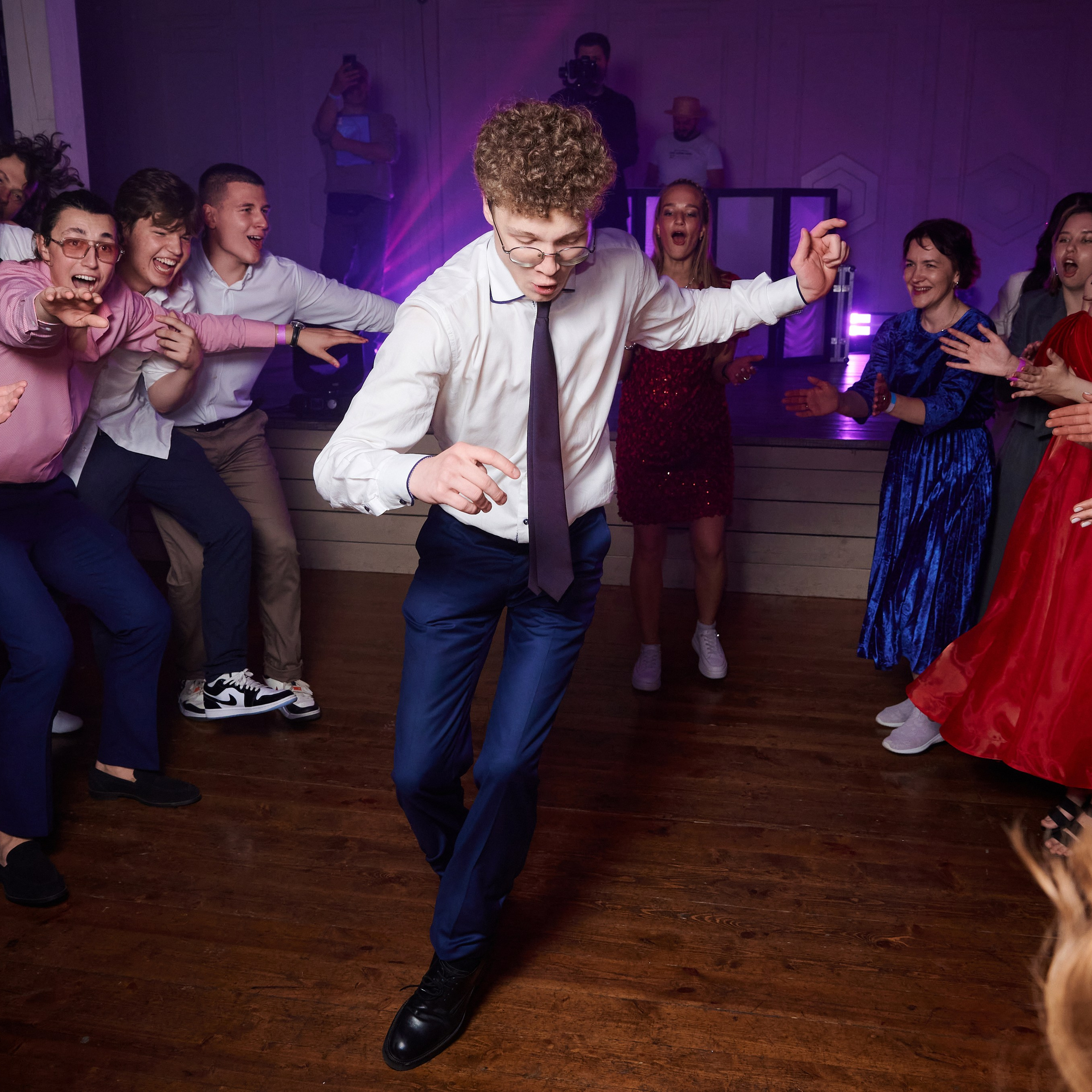 Школа. Выпускные 11 классы