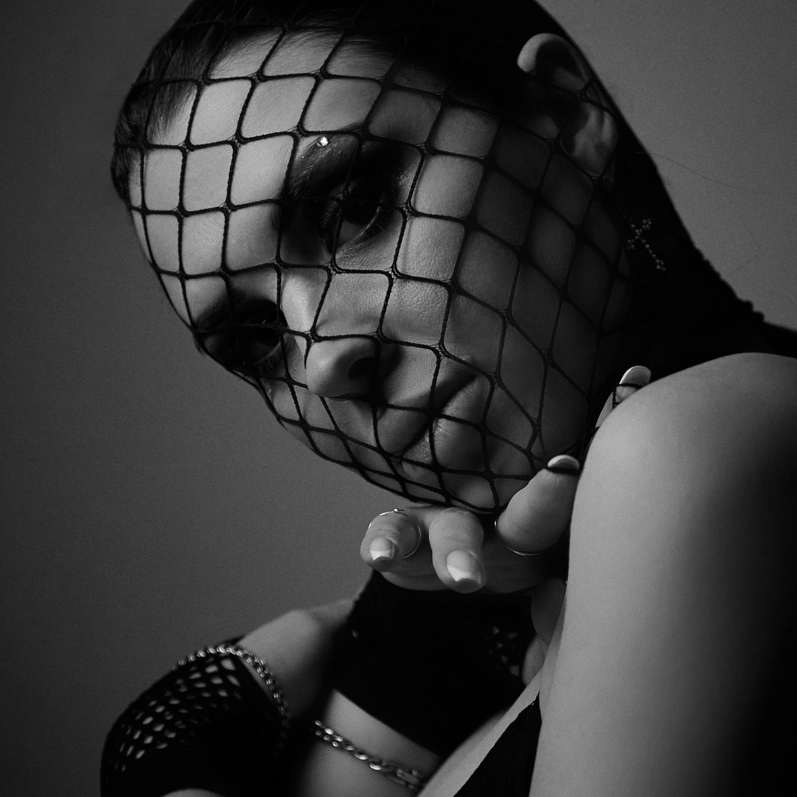 «Девушка в чемодане»