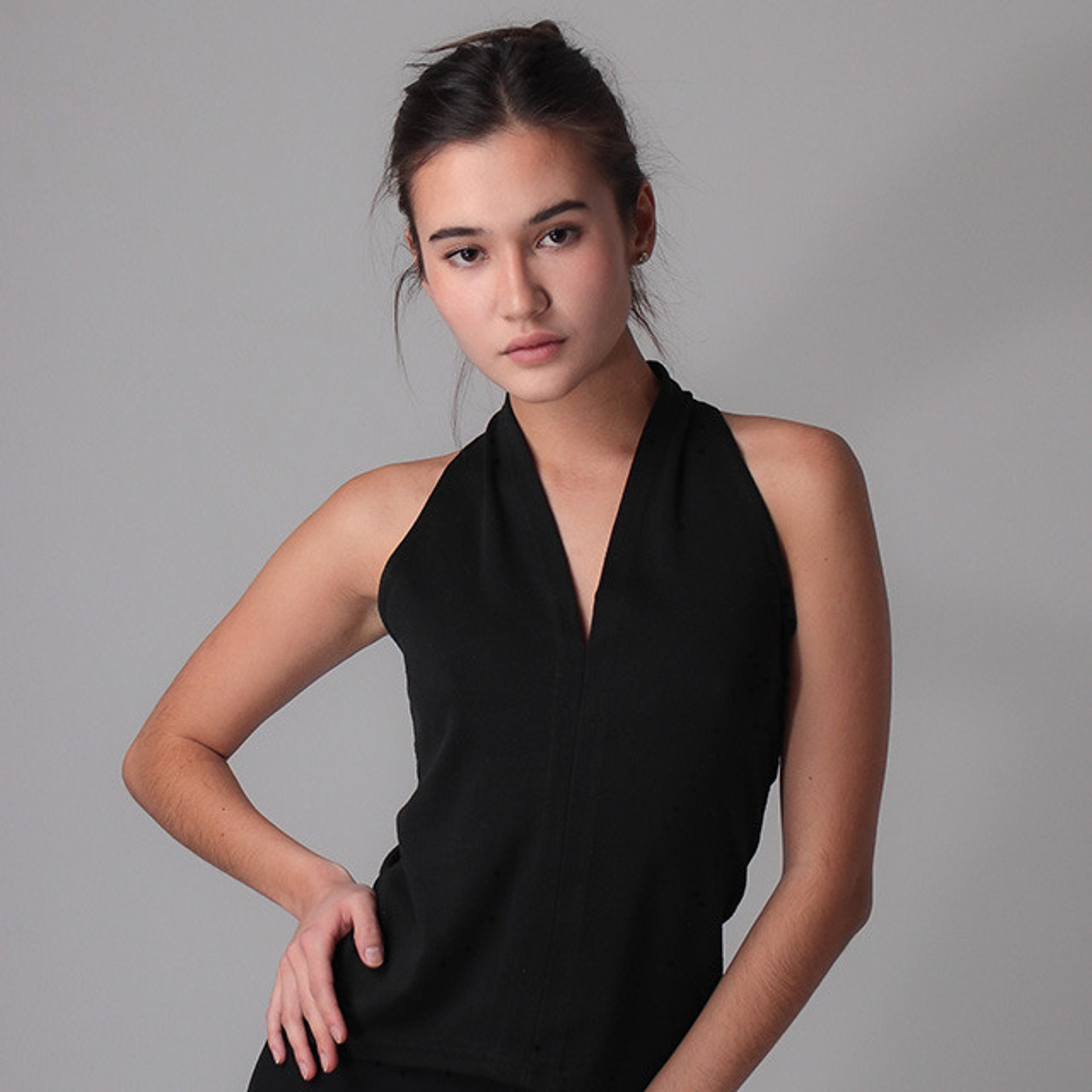 Фотосъемка модели для каталога одежды