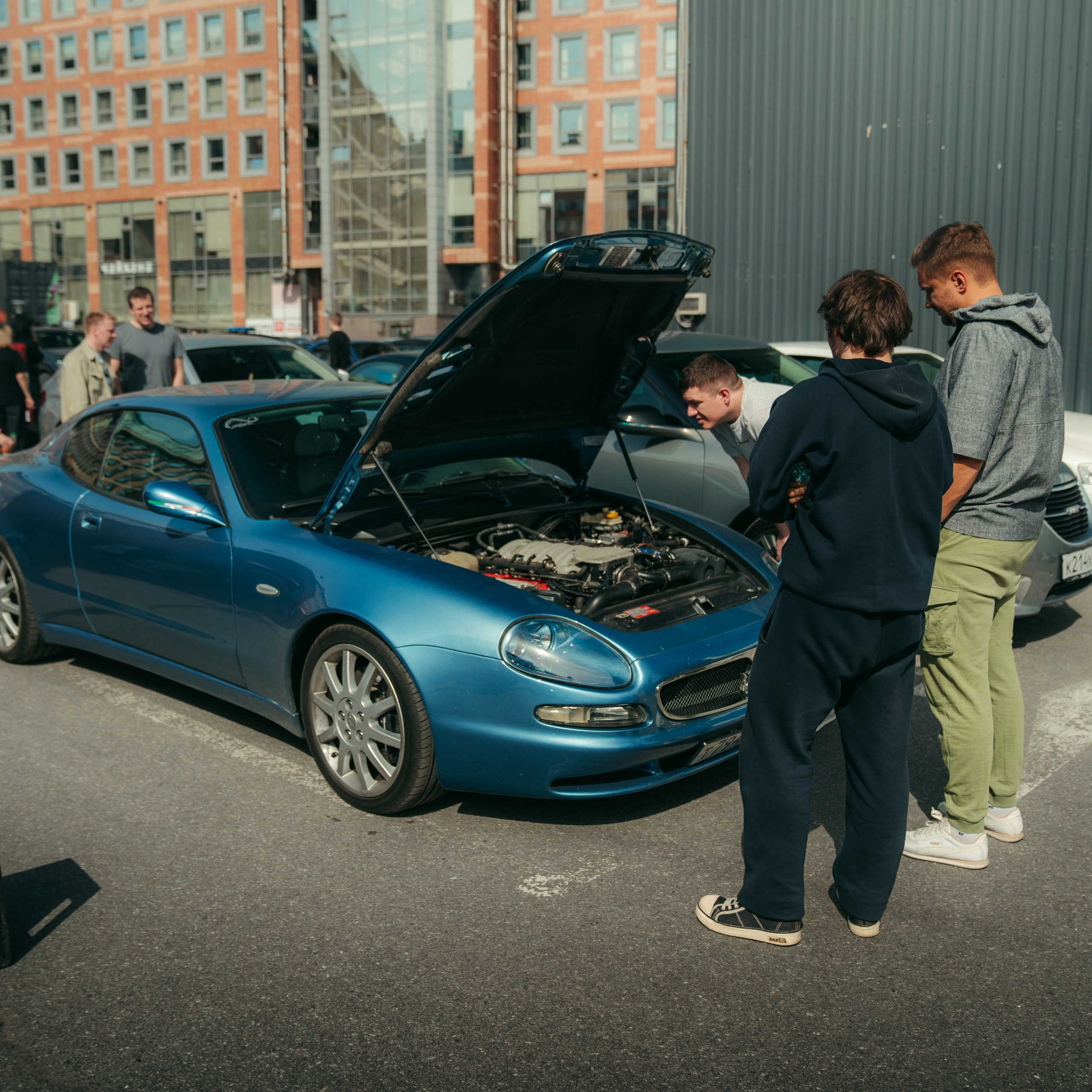 Cars and Coffee 19/04/25. Автомобильный фотограф Антон Цырулев