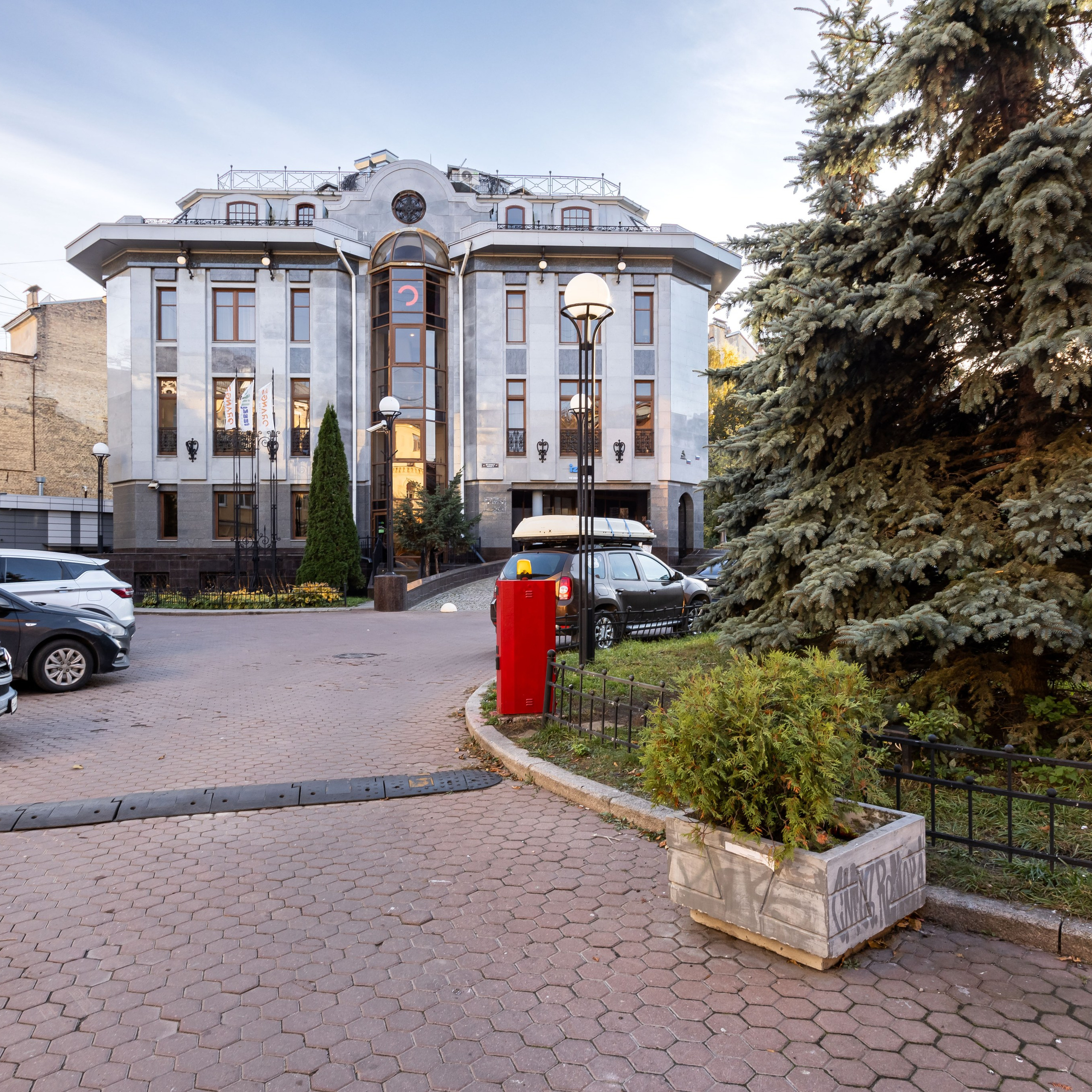 Василеостровский — 7 линия ВО