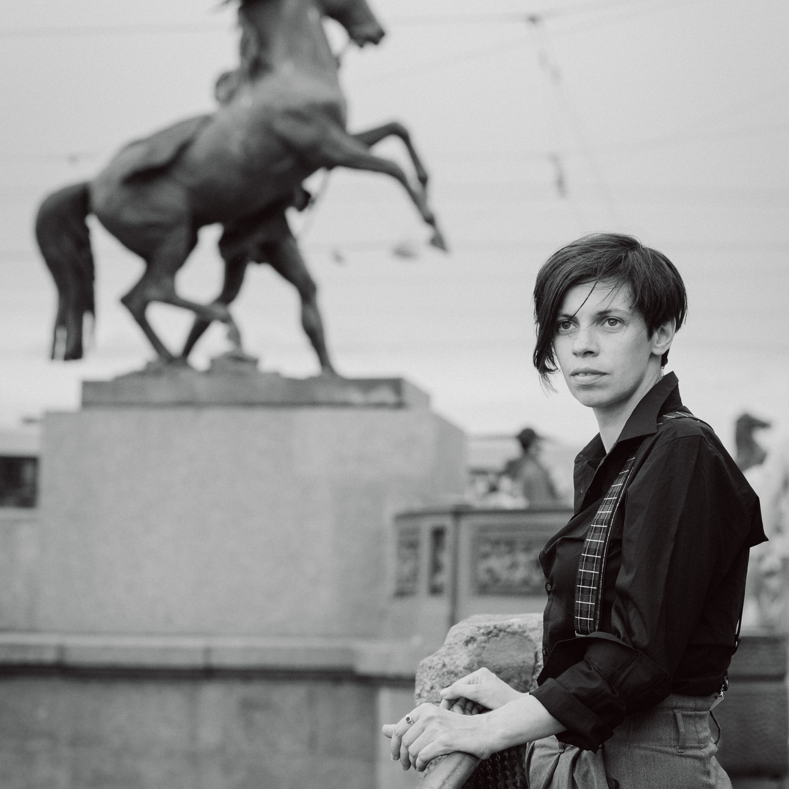 Дворами Питера