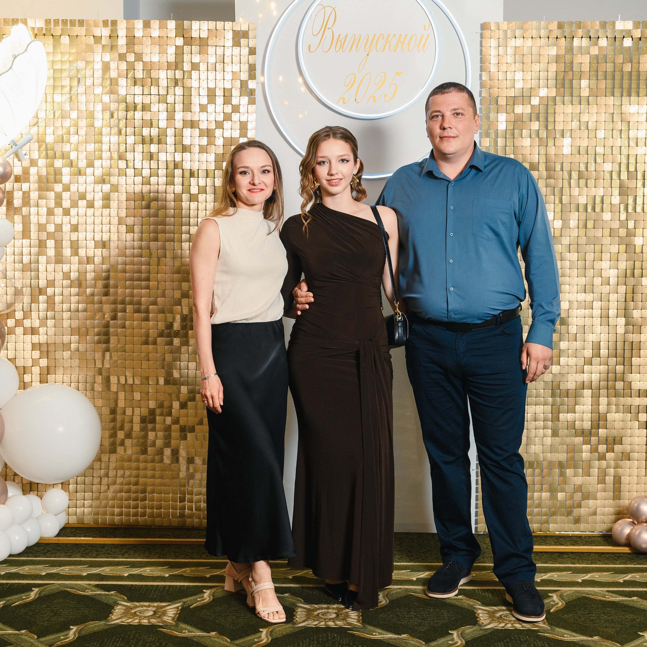 Выпускной в Малахите. Wedding and family photographer USA