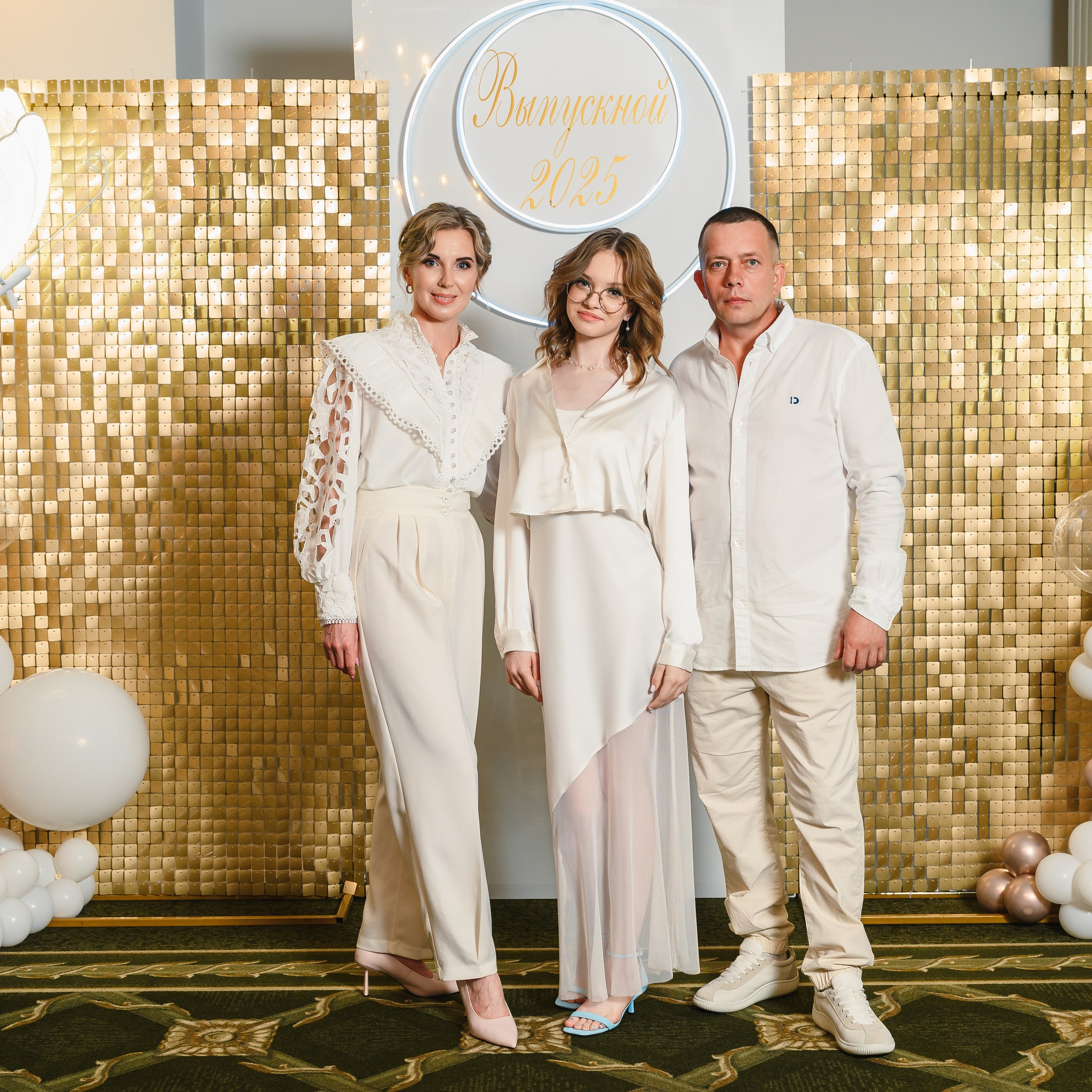 Выпускной в Малахите. Wedding and family photographer USA