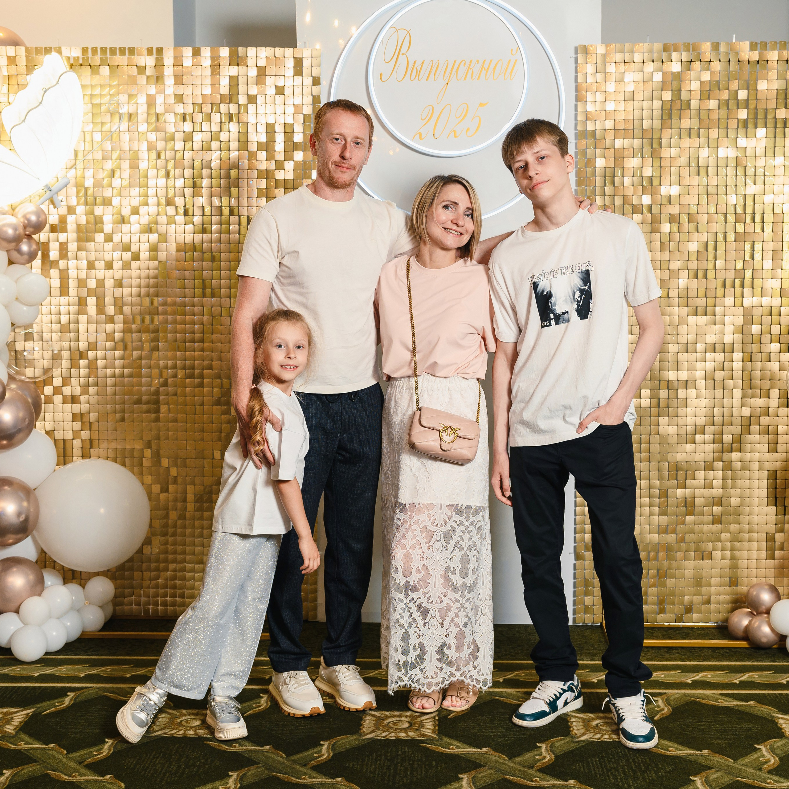 Выпускной в Малахите. Wedding and family photographer USA
