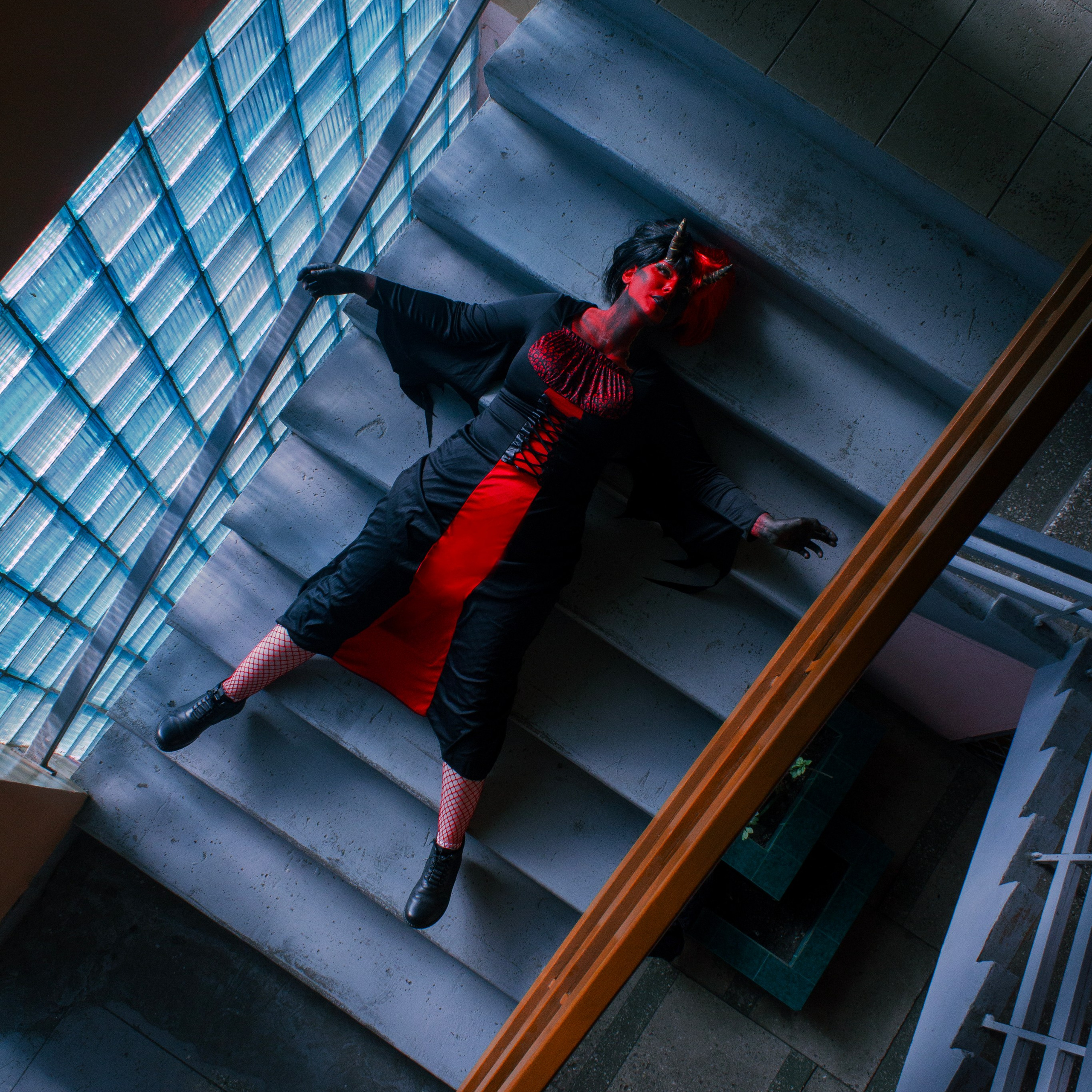 Оборотная сторона хрупкой женской силы