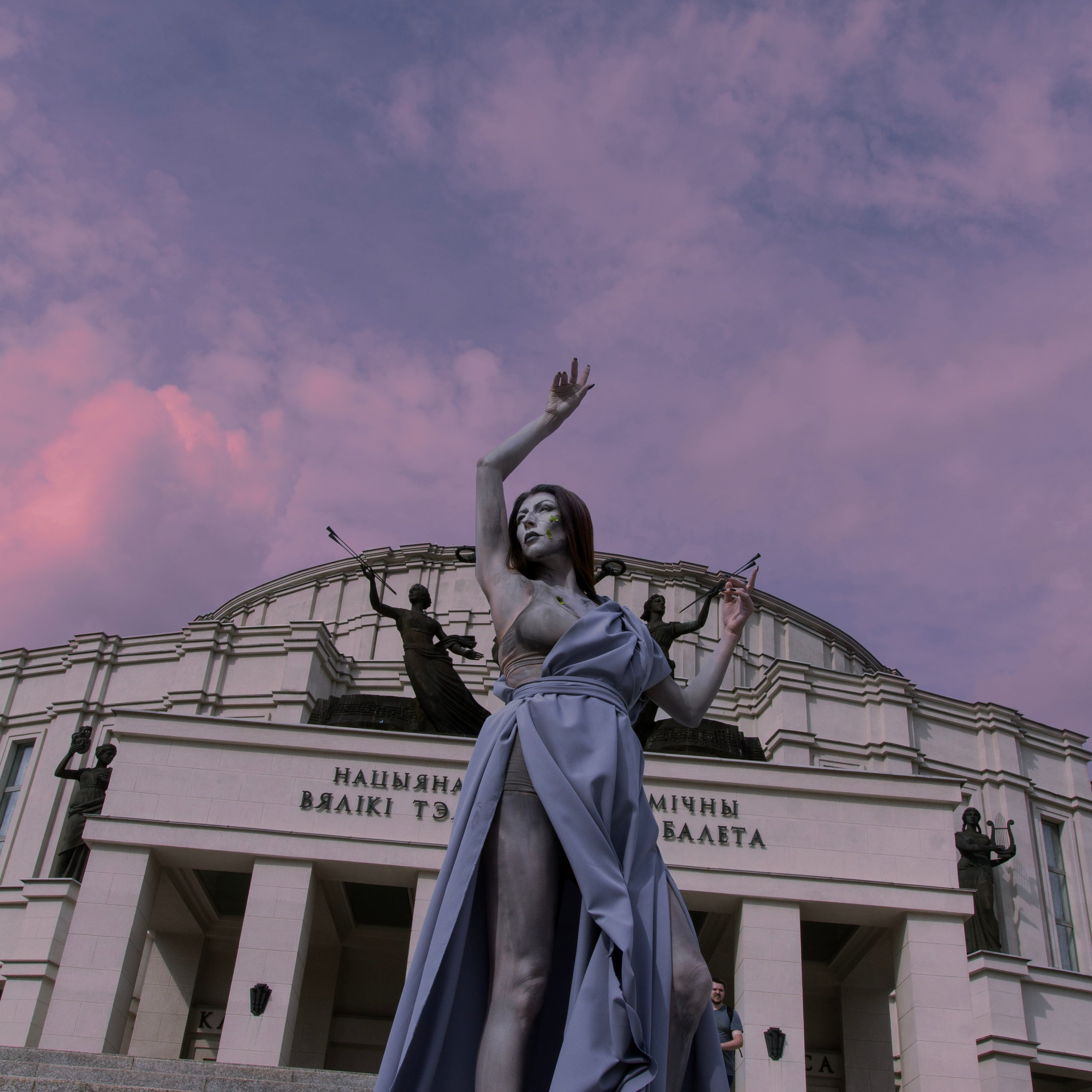 Минская статуя