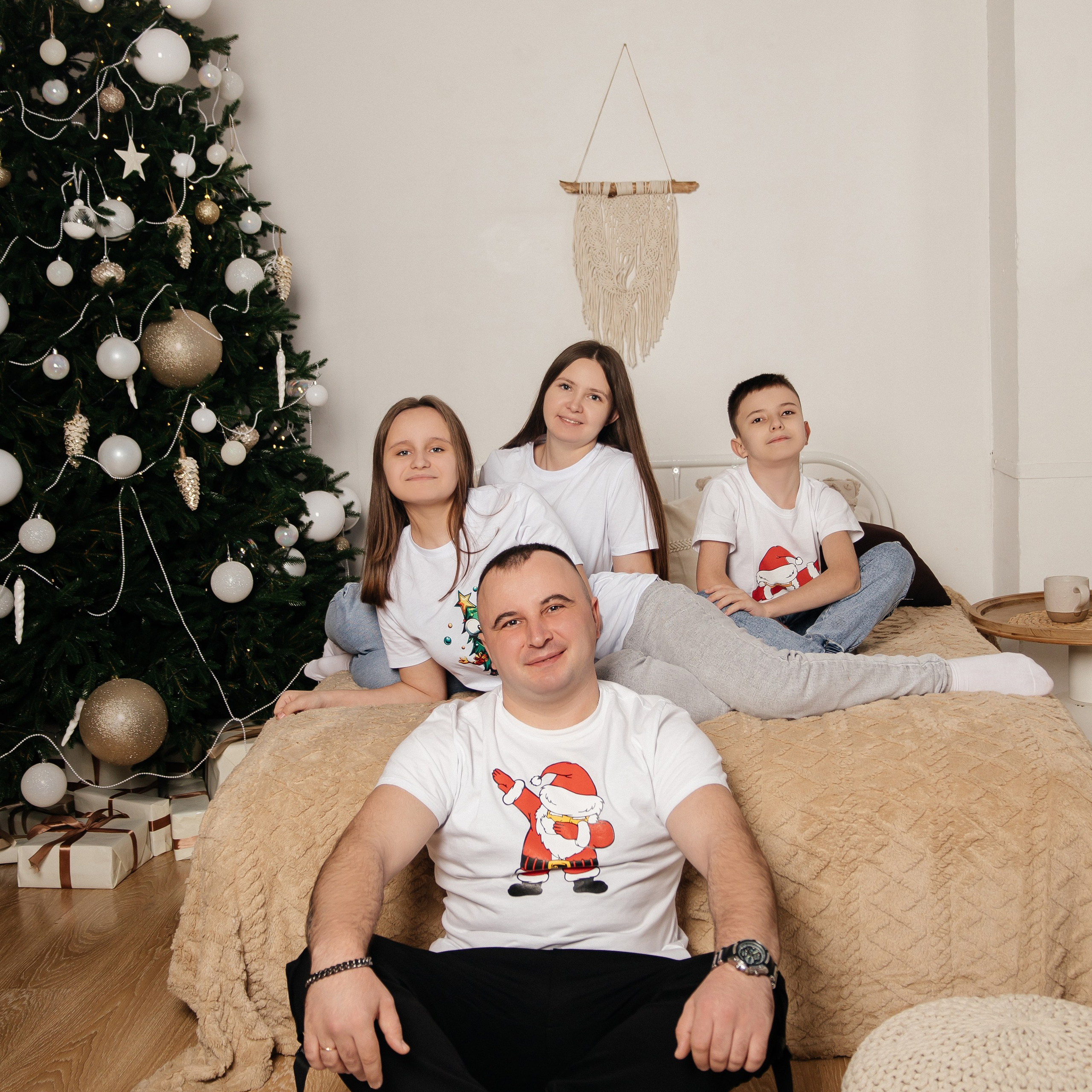 Семейная фотосъемка в&nbsp;студии Hello