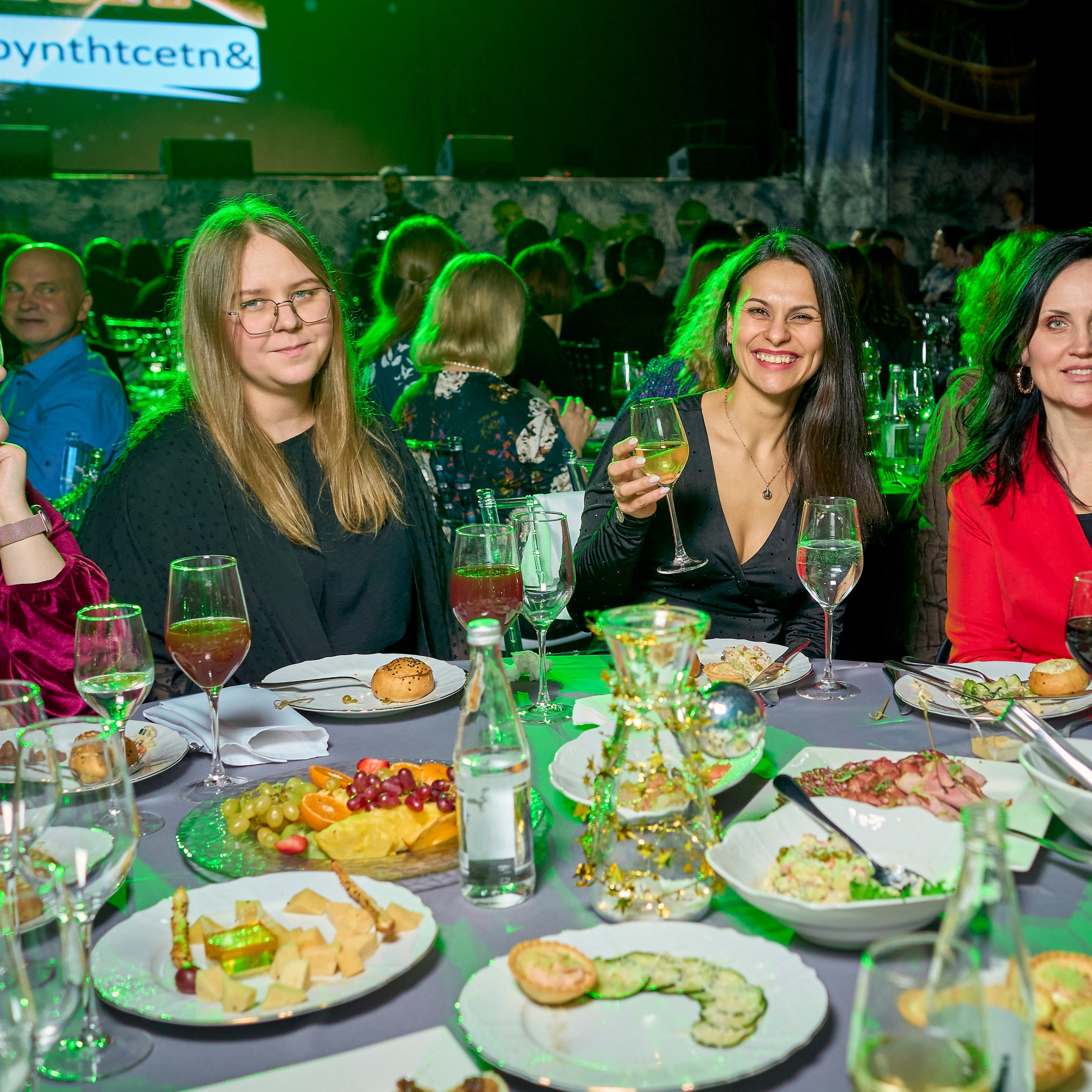 Взрослые мероприятия. Контент фотограф в Санкт-Петербурге Эрик Шартон