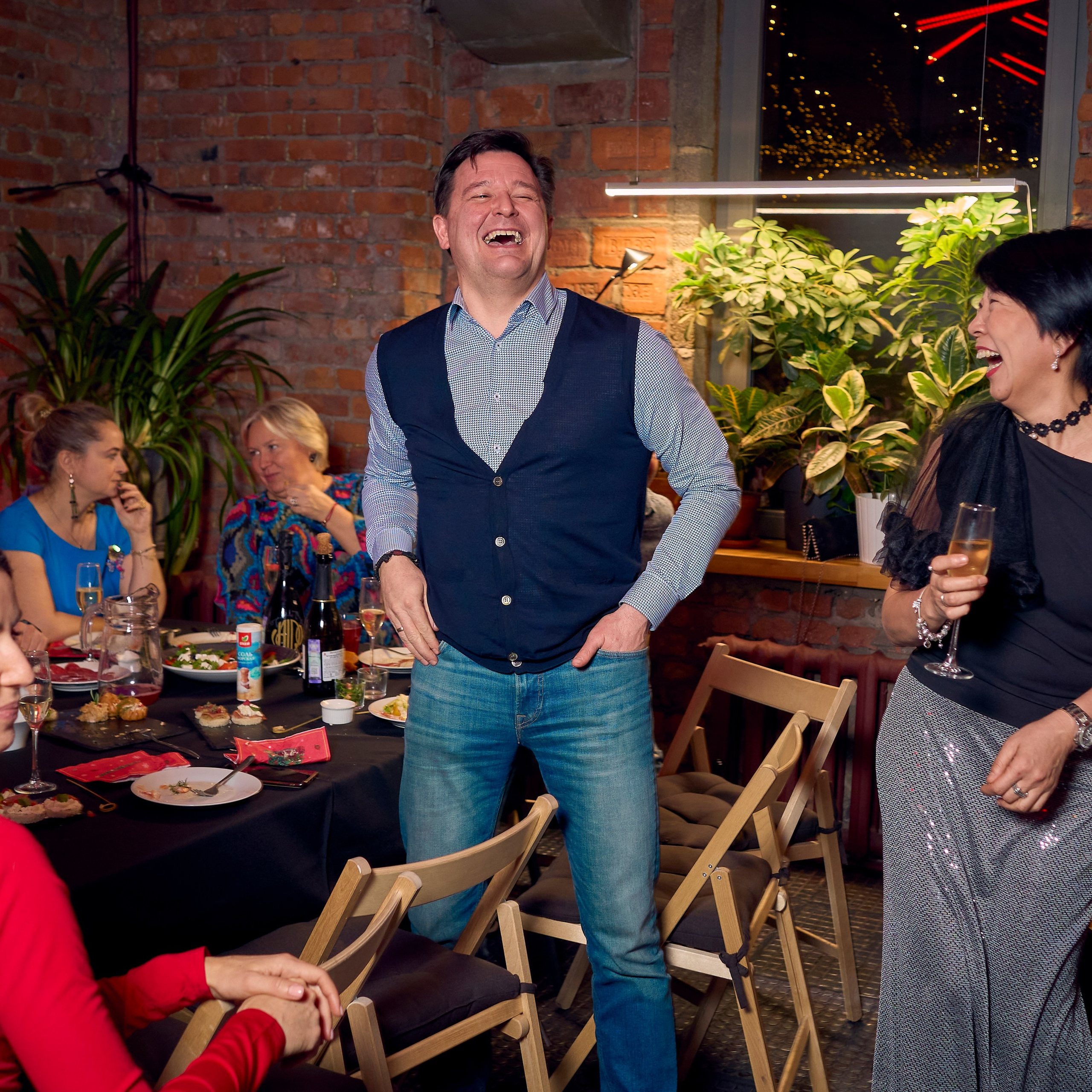 Взрослые мероприятия. Контент фотограф в Санкт-Петербурге Эрик Шартон