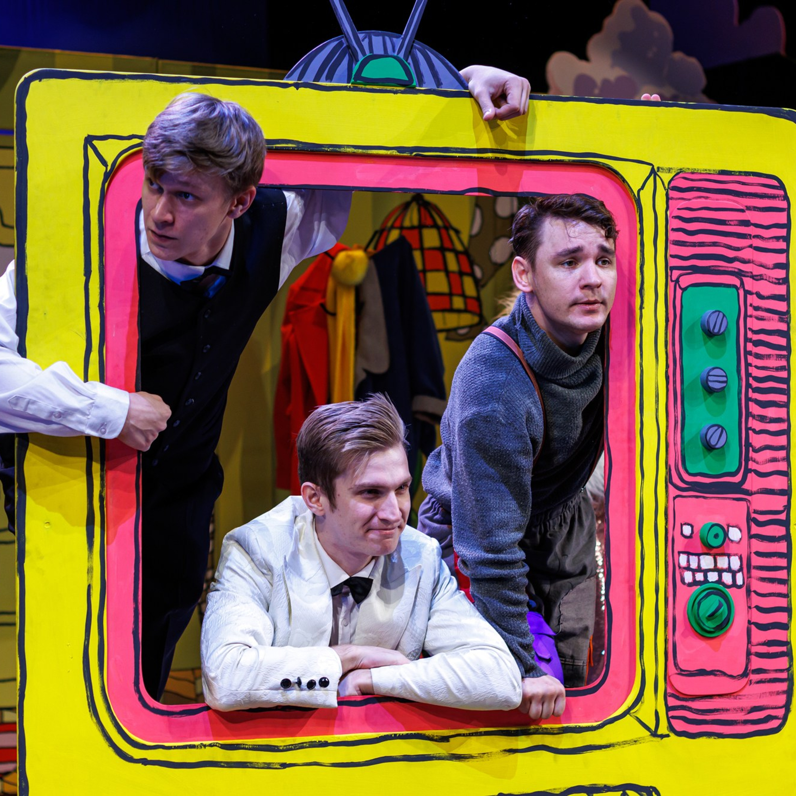 МАЛЫШ И КАРЛСОН