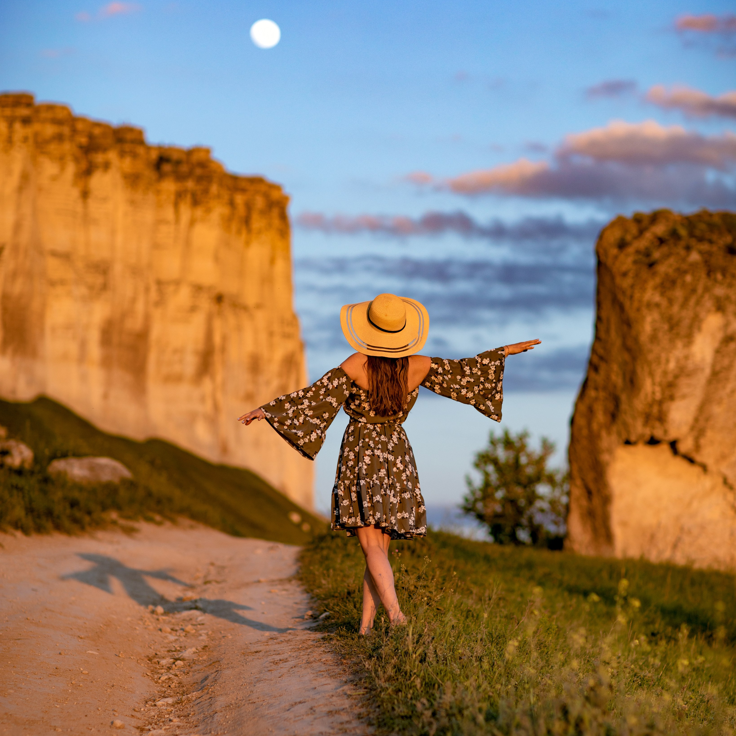 БЕЛАЯ СКАЛА