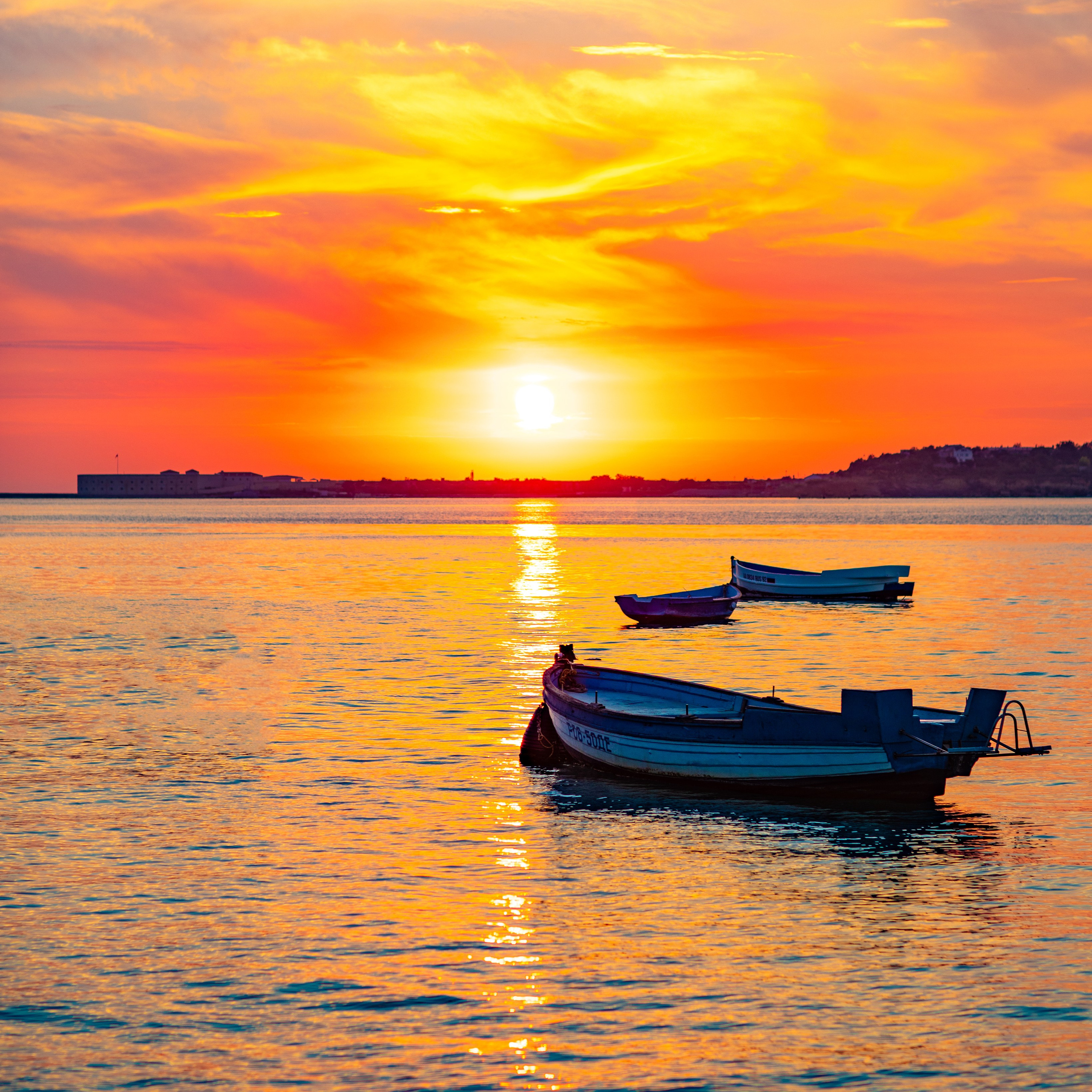 ЗАКАТЫ У МОРЯ