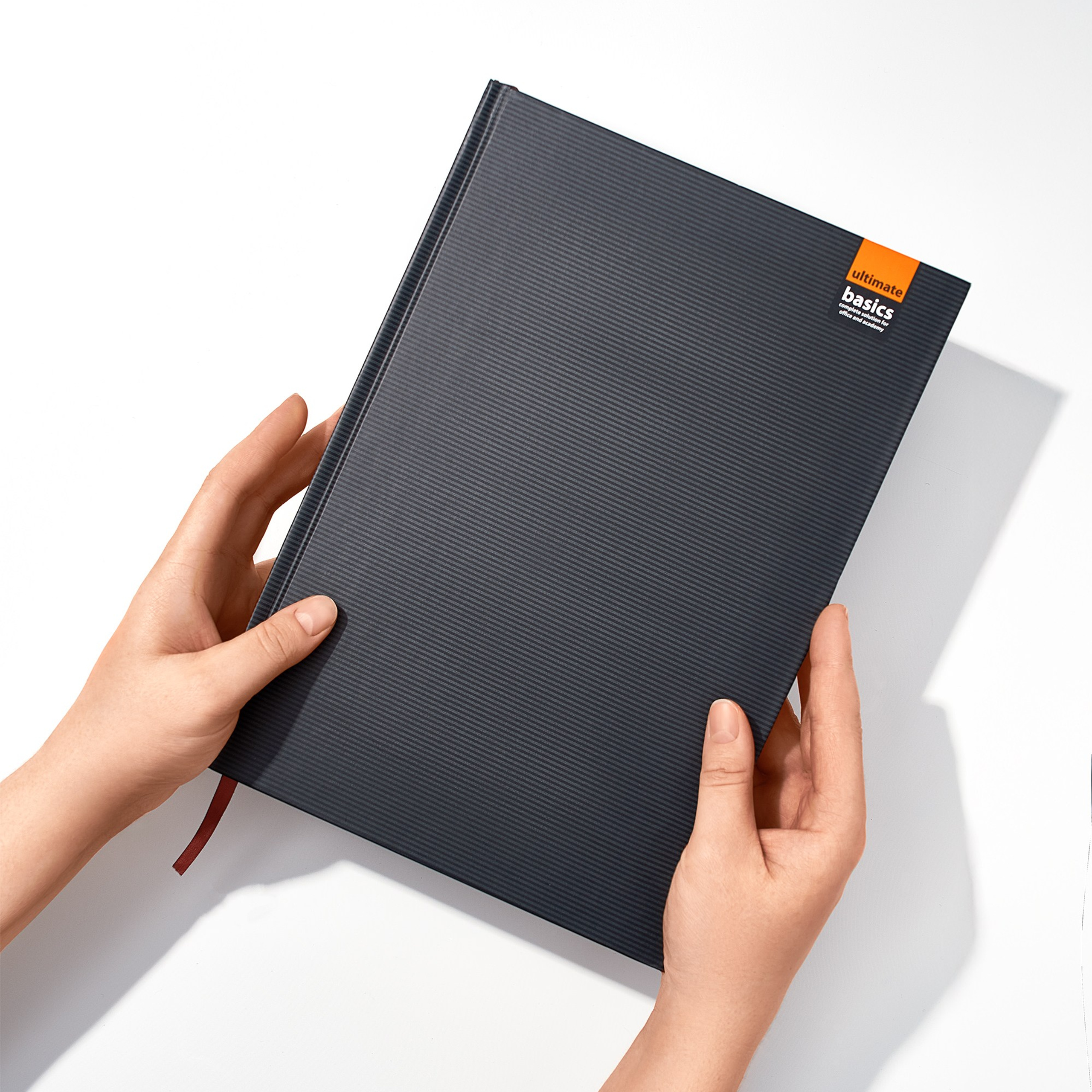 Тренды в фотографии в 2025 году. Предметный фотограф Дарья Штерн из Санкт-Петербурга