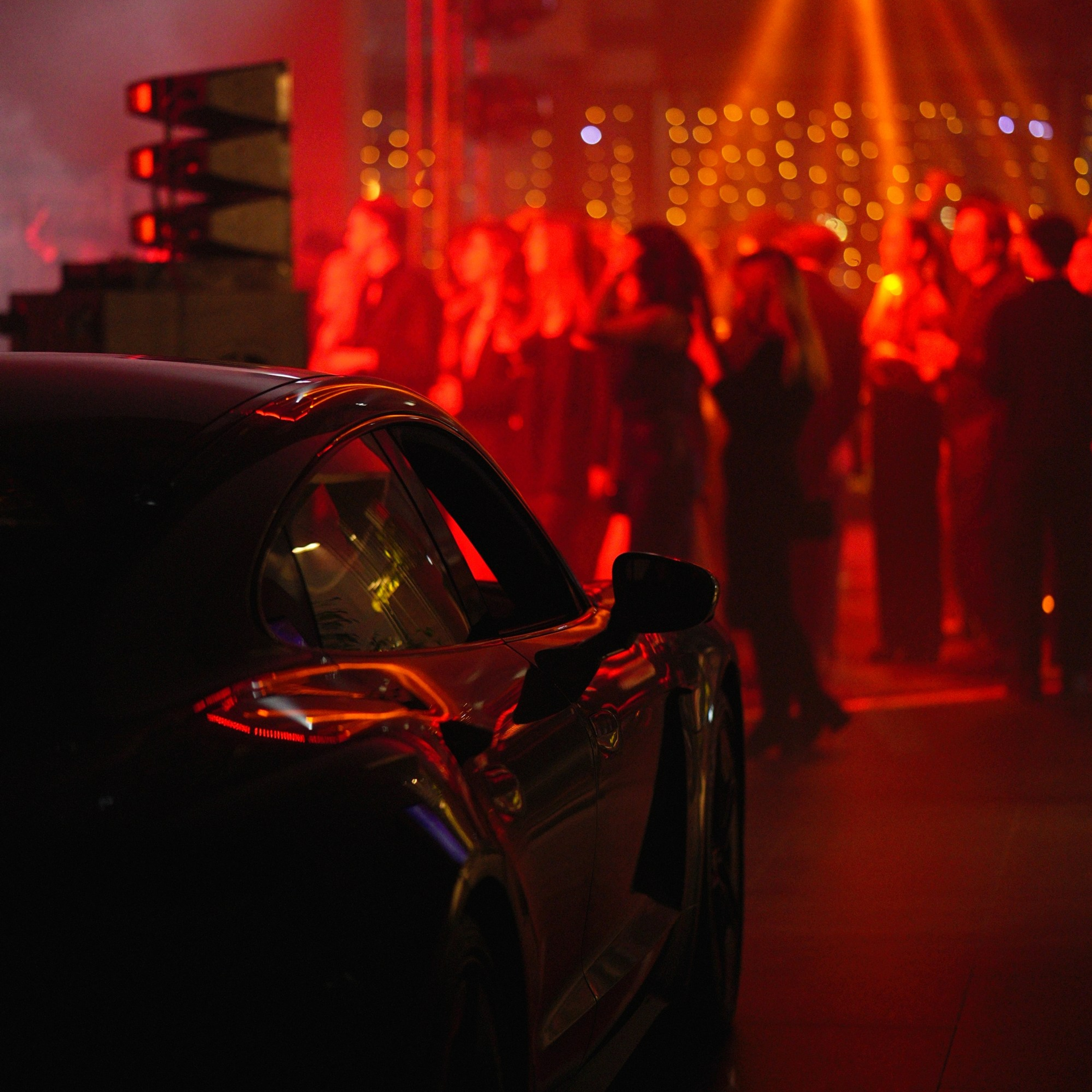 «Night in Salon» Porshe автосалон