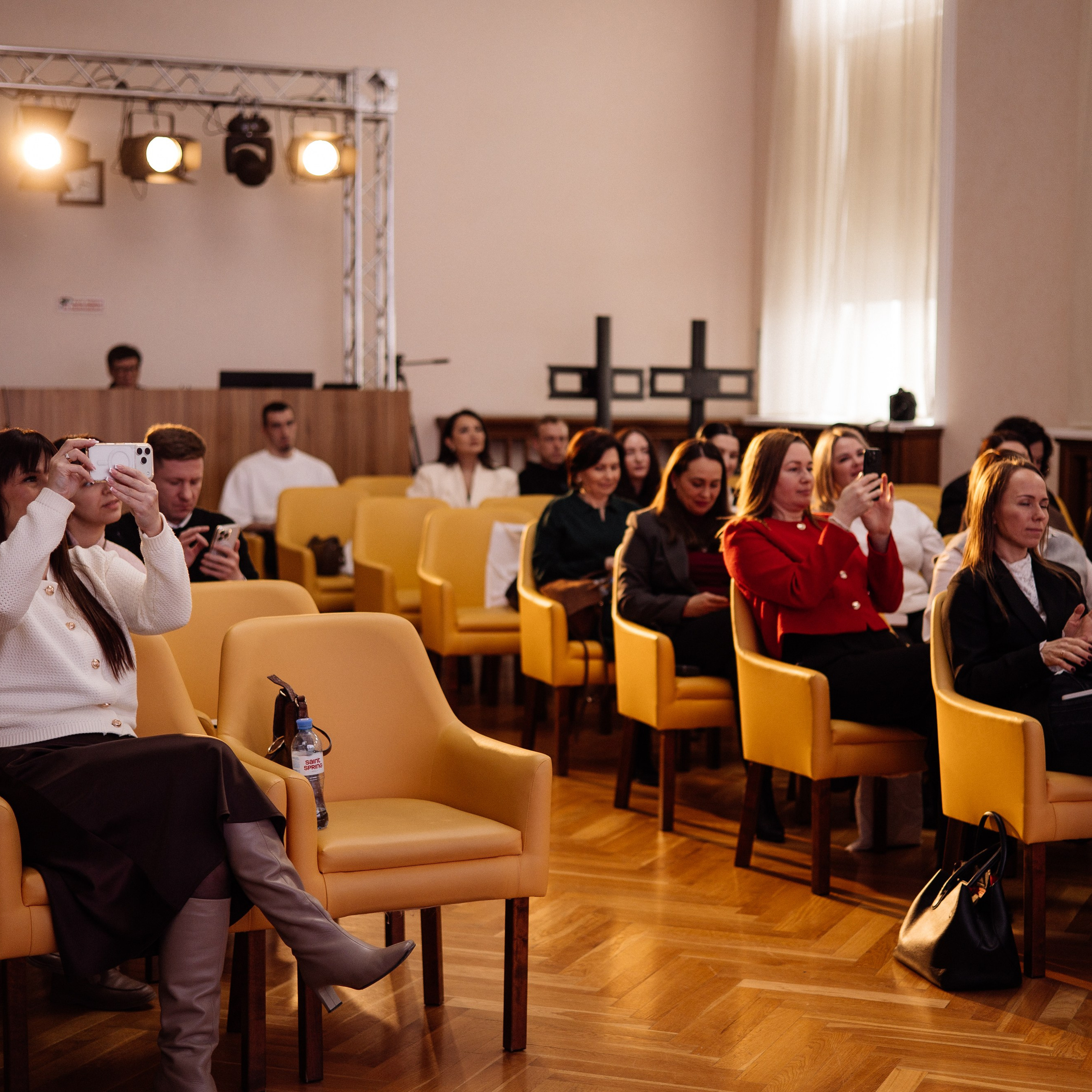 Конференция. Семейный свадебный фотограф Семен Егоров