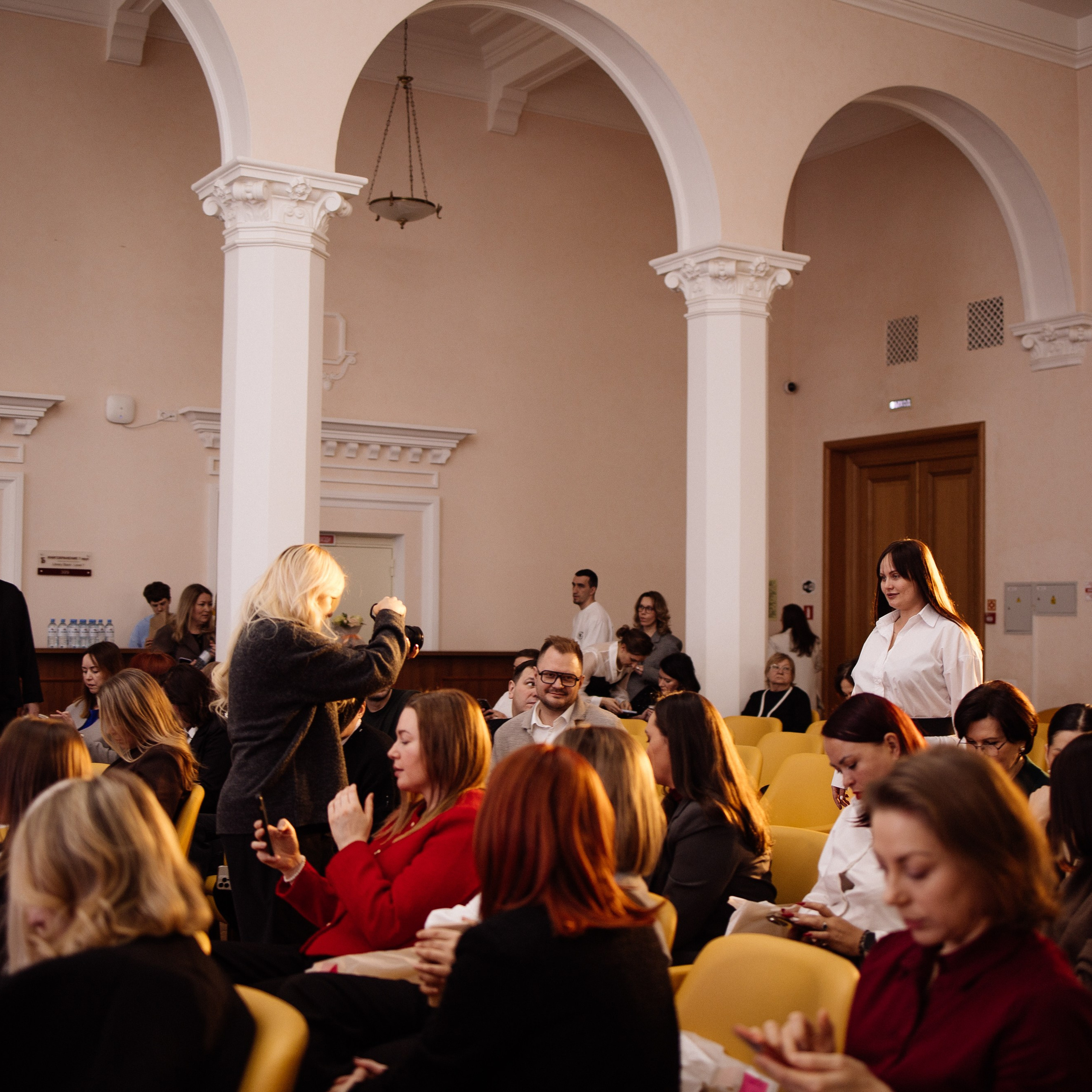 Конференция. Семейный свадебный фотограф Семен Егоров