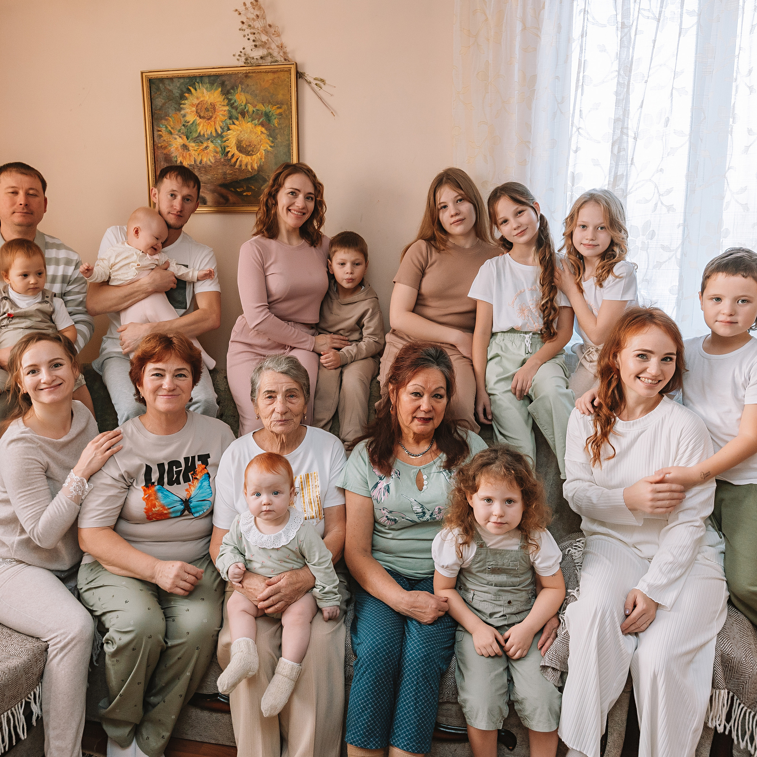 Большая семья (17 человек в частном доме, 2 часа)