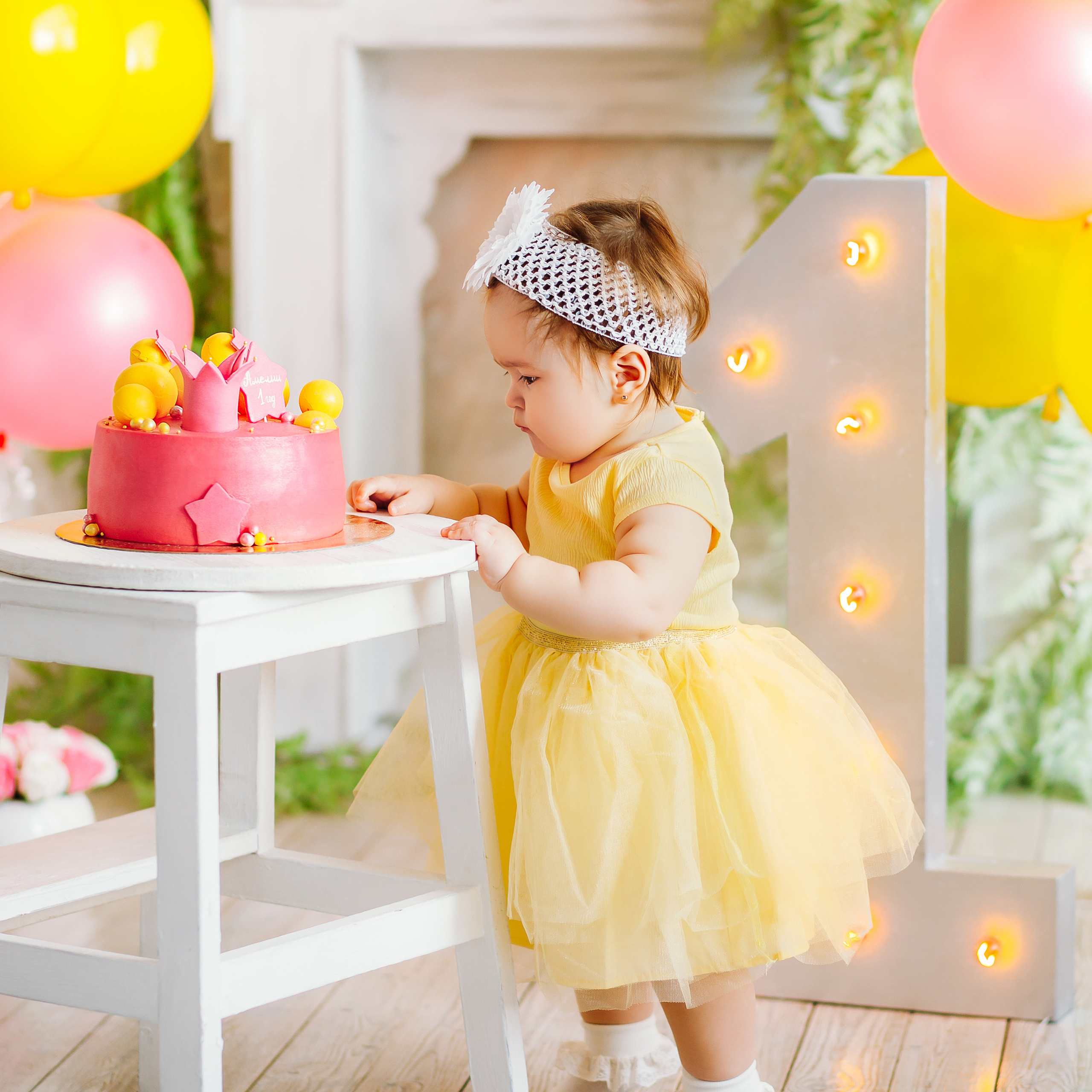 Амелии 1 год