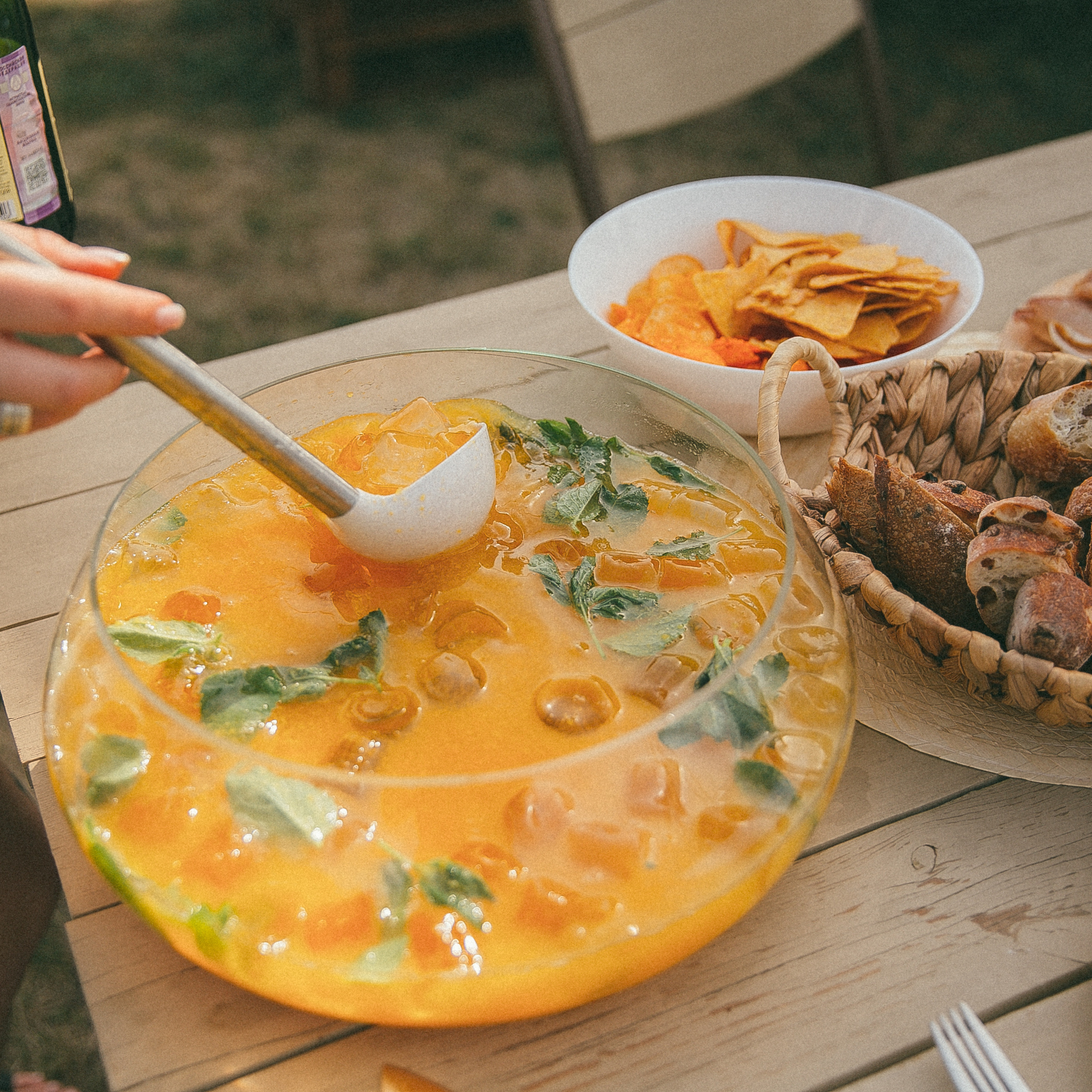 Только раз в году